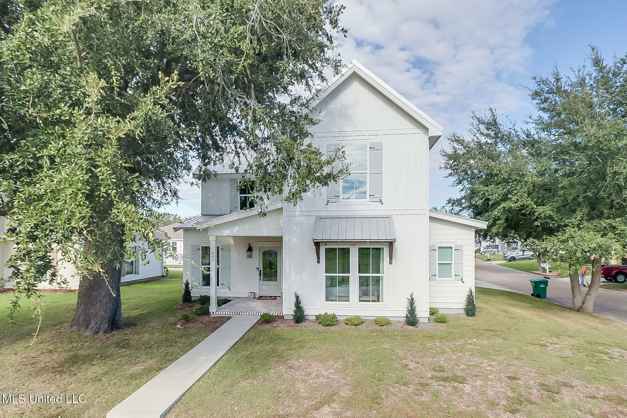 Property Photo:  400 Thomas Shields Boulevard  MS 39520 