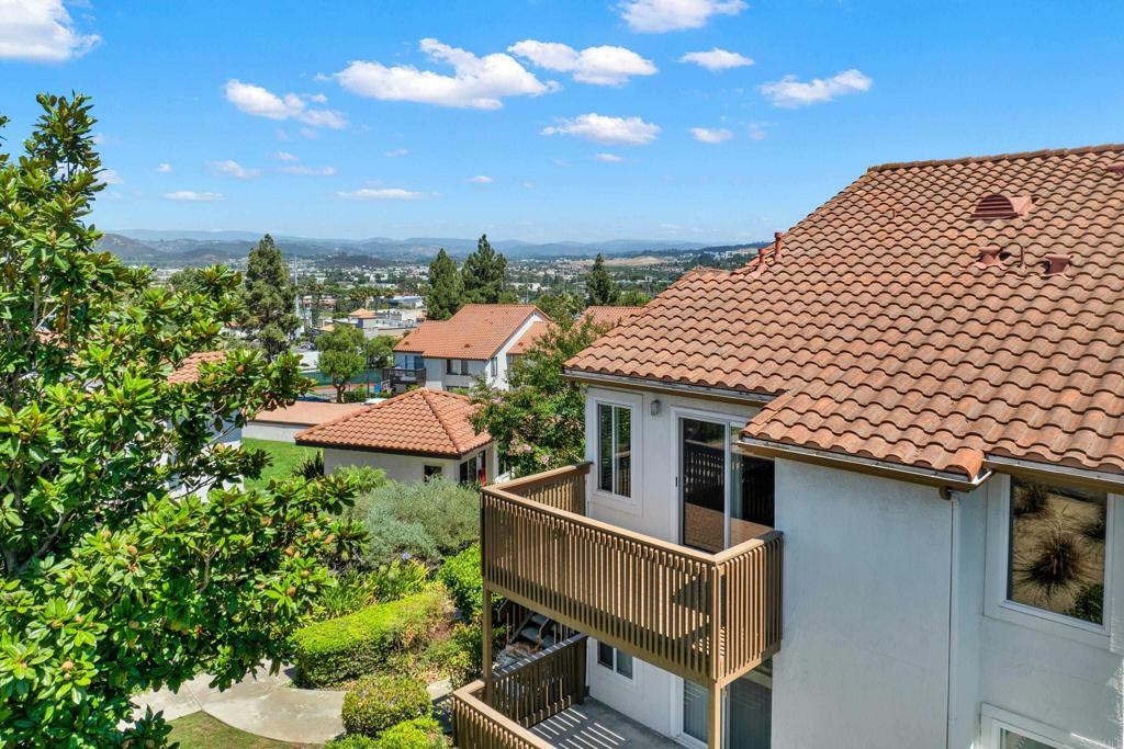 Property Photo:  866 S Rancho Santa Fe Road H  CA 92078 