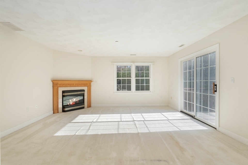 Property Photo:  46 Northridge Dr 46  MA 01864 