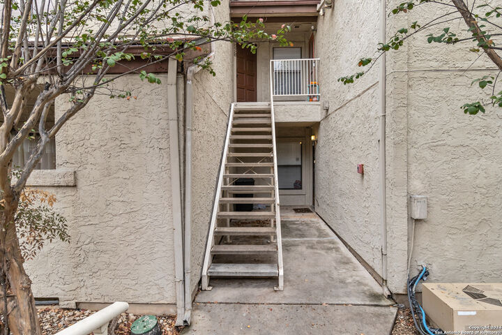 Property Photo: 5322 Medical Dr B-203 TX 78240