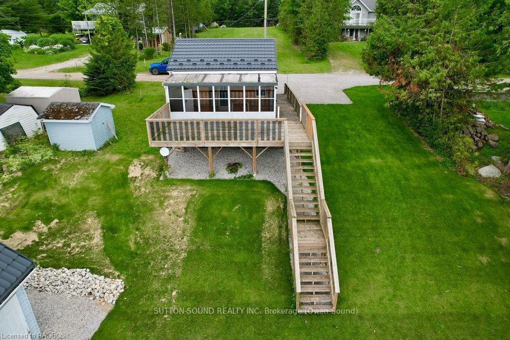 Property Photo: 38 Islandview Drive ON N0H 1A0