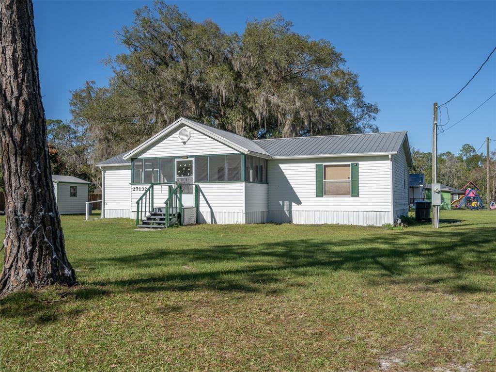 Property Photo: 27132 New Front Street FL 32046