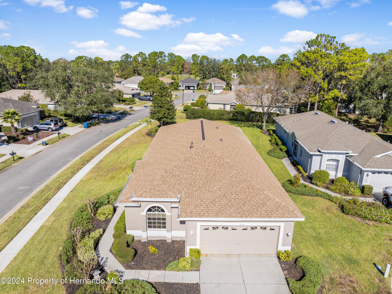 Property Photo:  4201 Silver Berry Court  FL 34609 