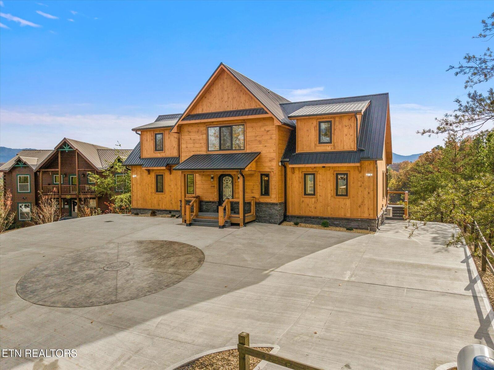 Property Photo:  1940 Blackthorn Tr  TN 37876 