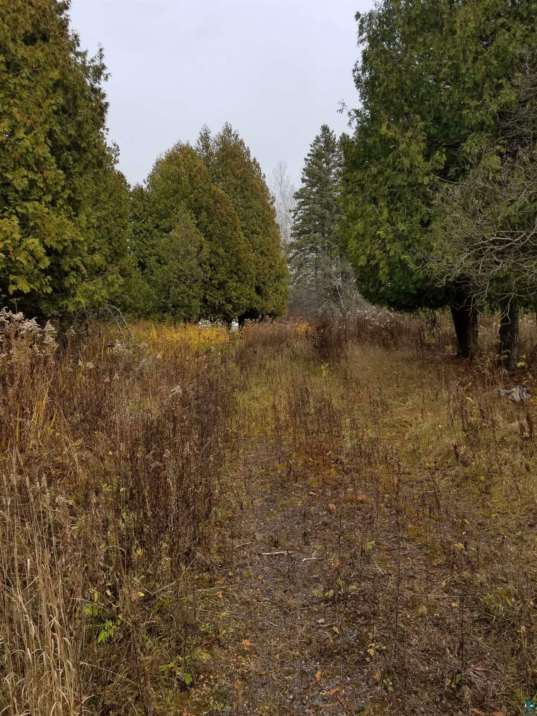 8 Lakewood Rd  Duluth MN 55803 photo