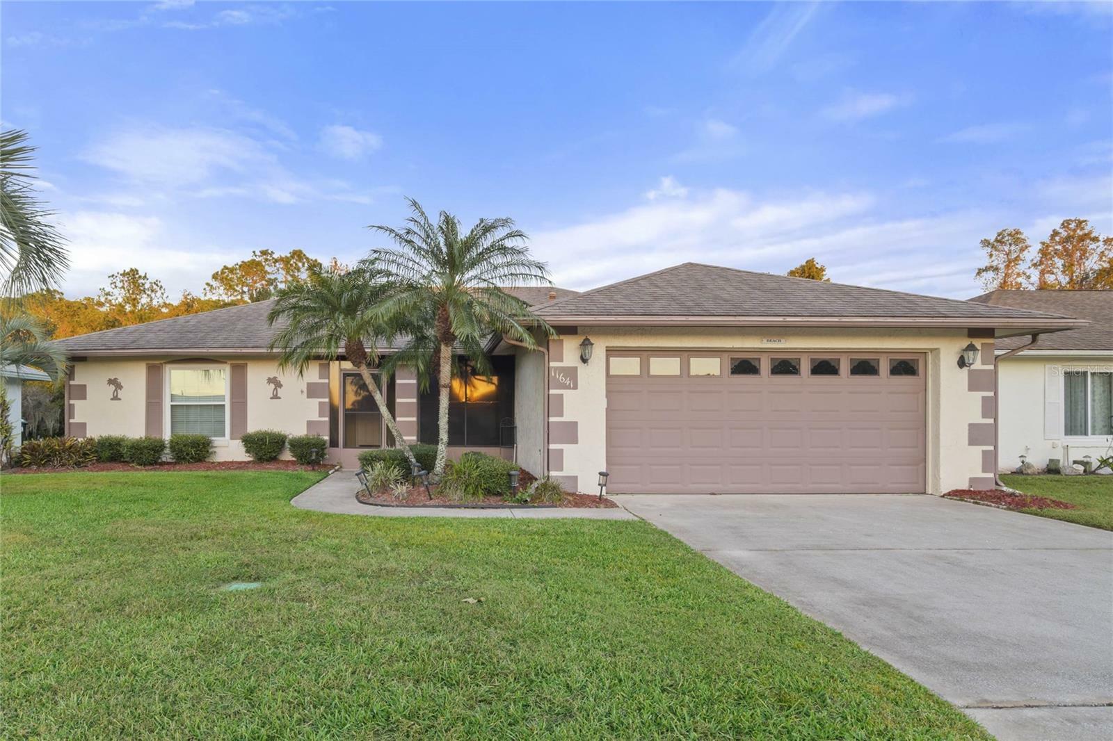 Property Photo:  11641 Sandy Hill Drive  FL 32821 