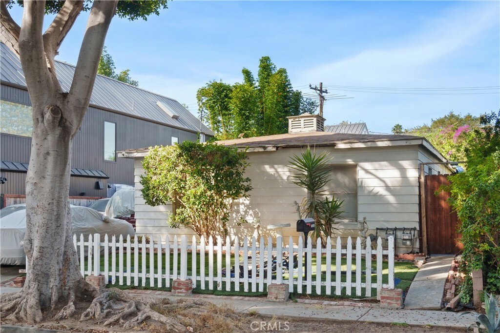 Property Photo:  8891 Carson Street  CA 90232 