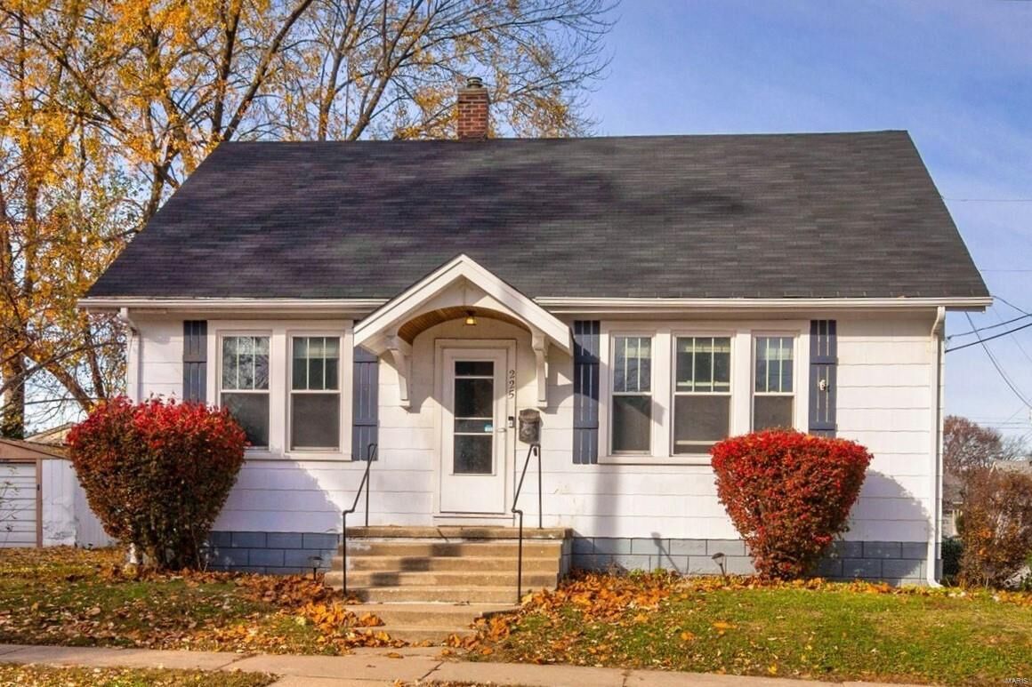 Property Photo: 225 N 9th Street MO 63301