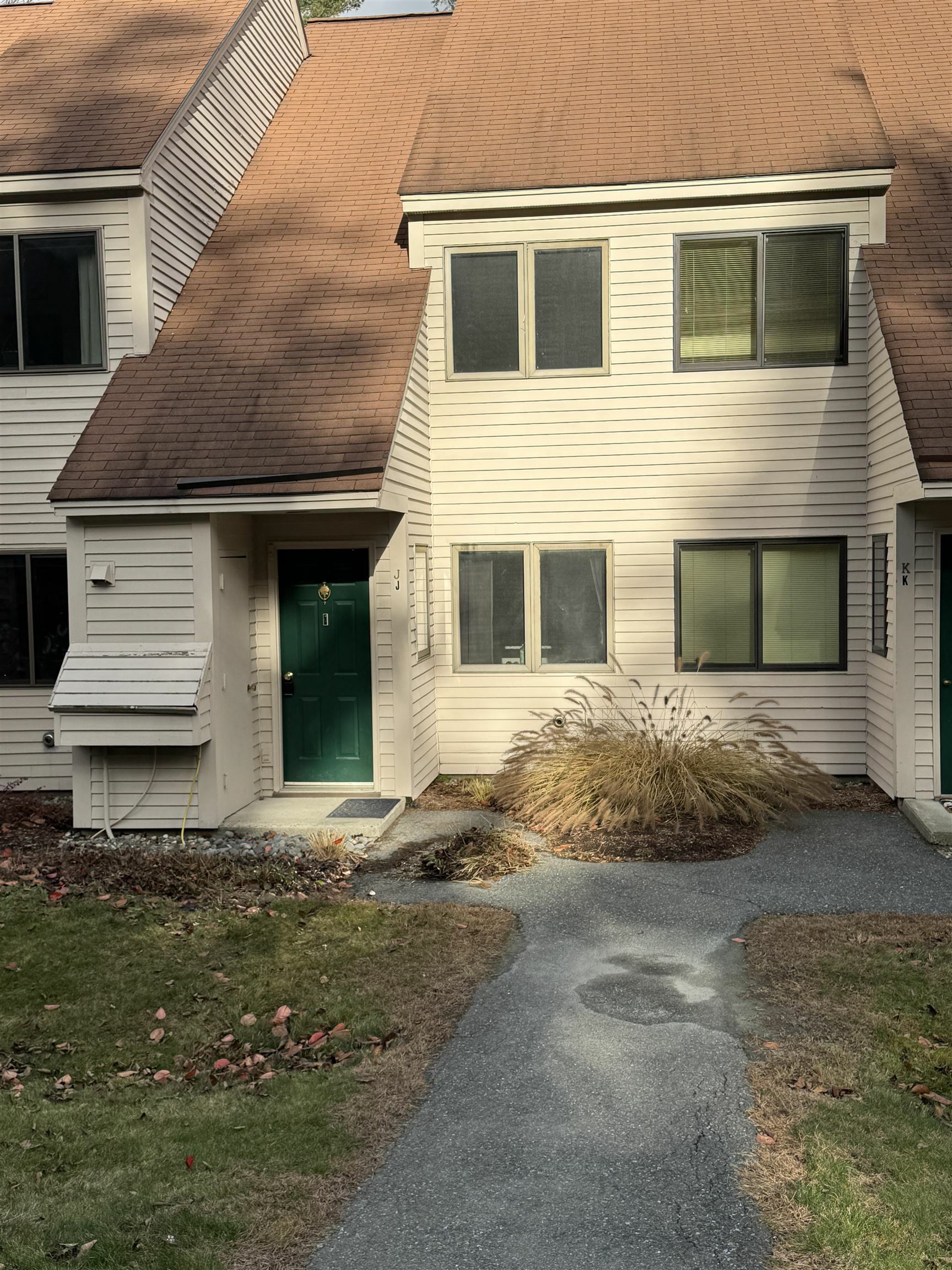 Property Photo:  189 Woodhaven Drive  VT 05001 