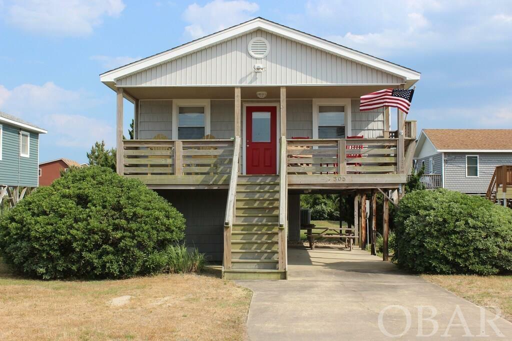 Property Photo:  305 E Albatross Street  NC 27959 