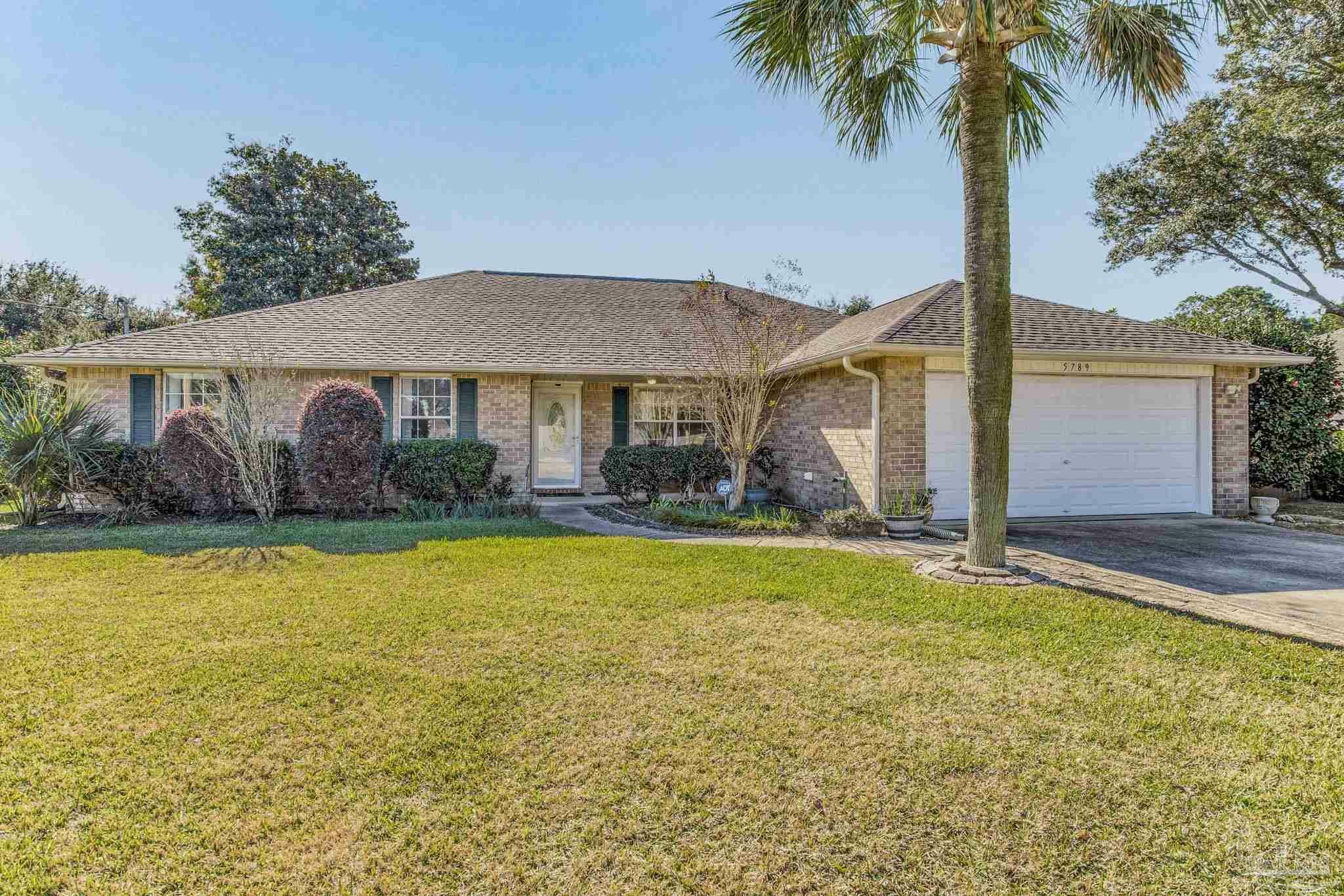 Property Photo:  5789 Westmont Rd  FL 32583 