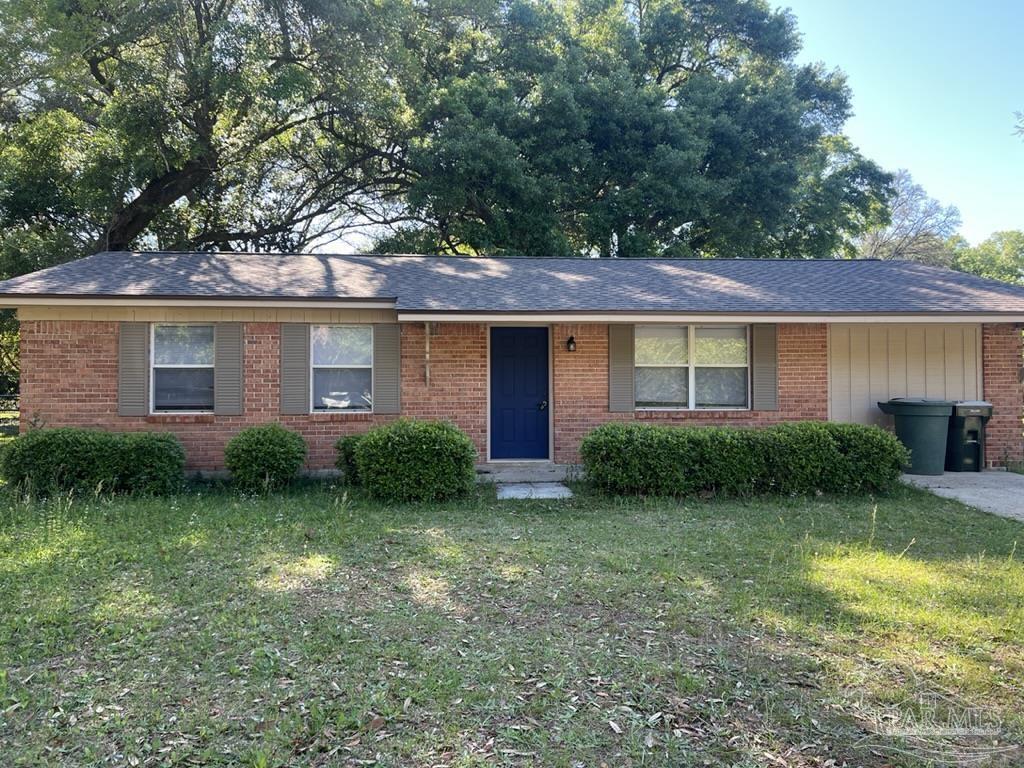 Property Photo:  10221 Walbridge St  FL 32534 