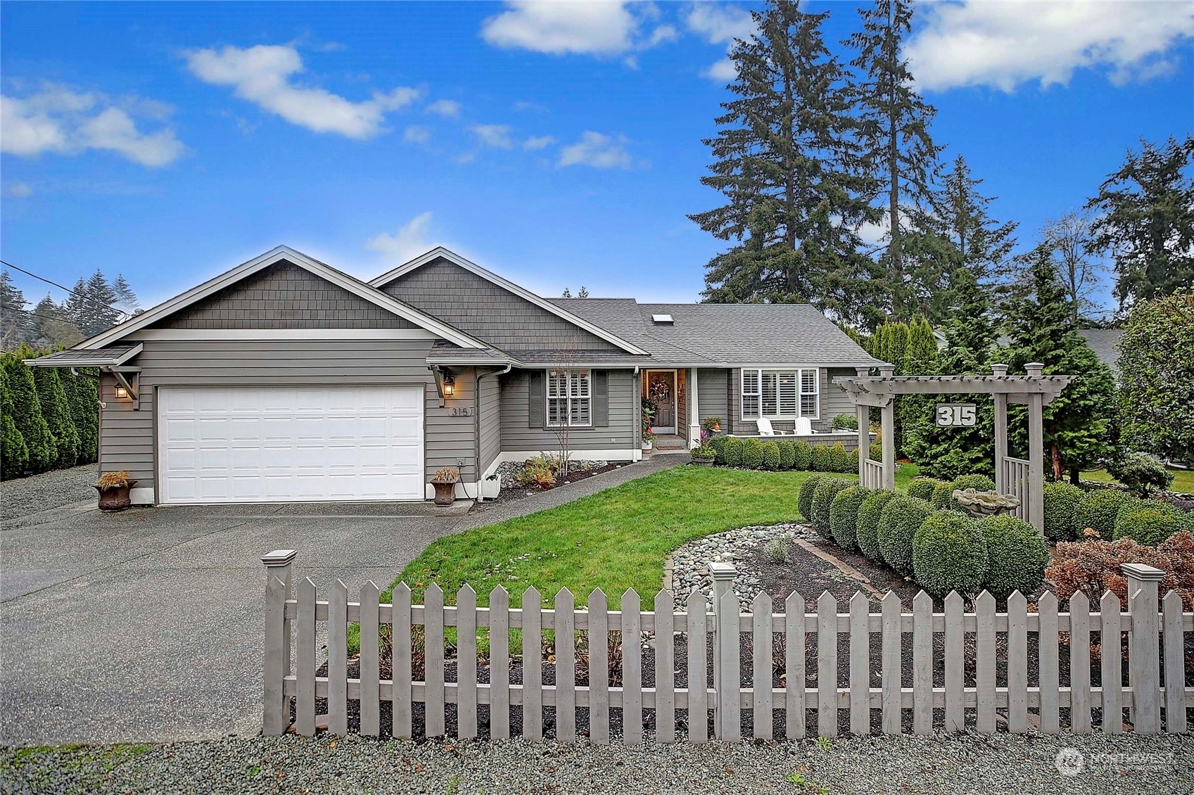 Property Photo:  315 Heather Drive  WA 98282 