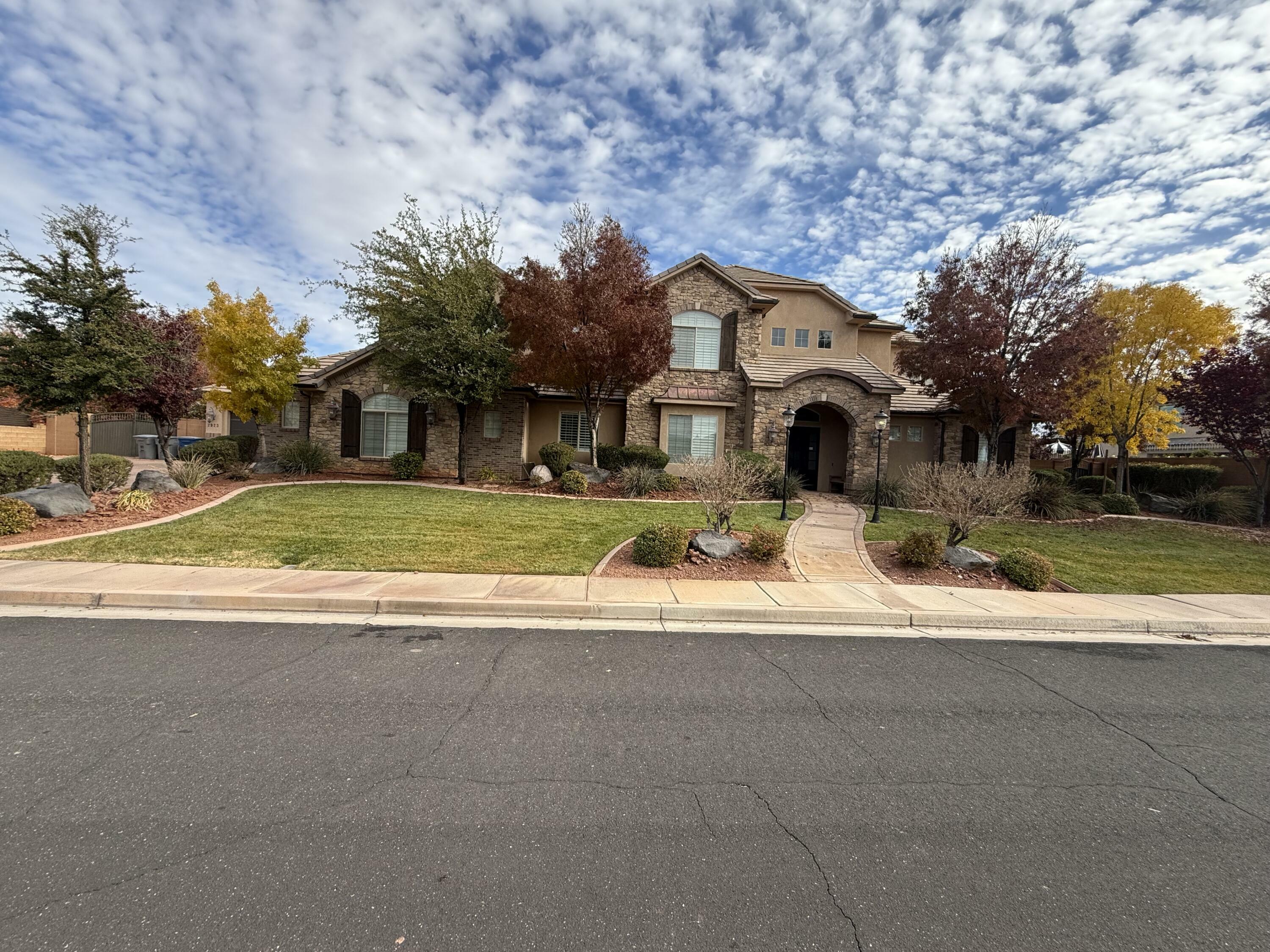 Property Photo:  2923 S Skyline Dr  UT 84780 