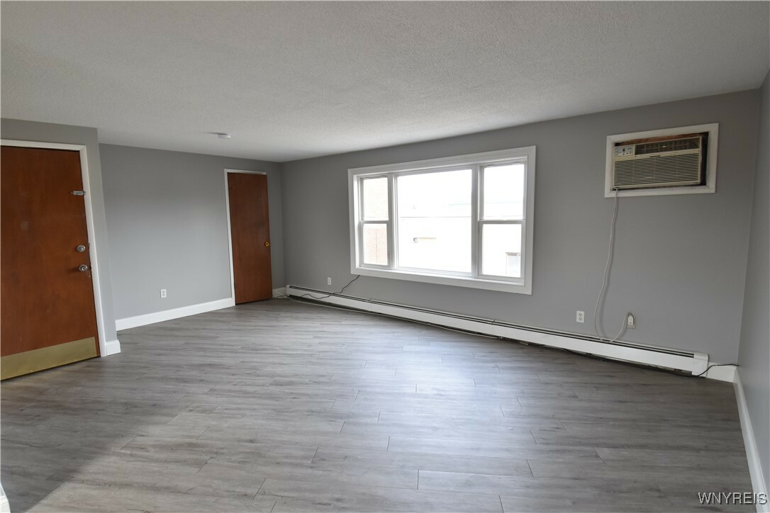 Property Photo:  1455 Sheridan Drive 6  NY 14217 