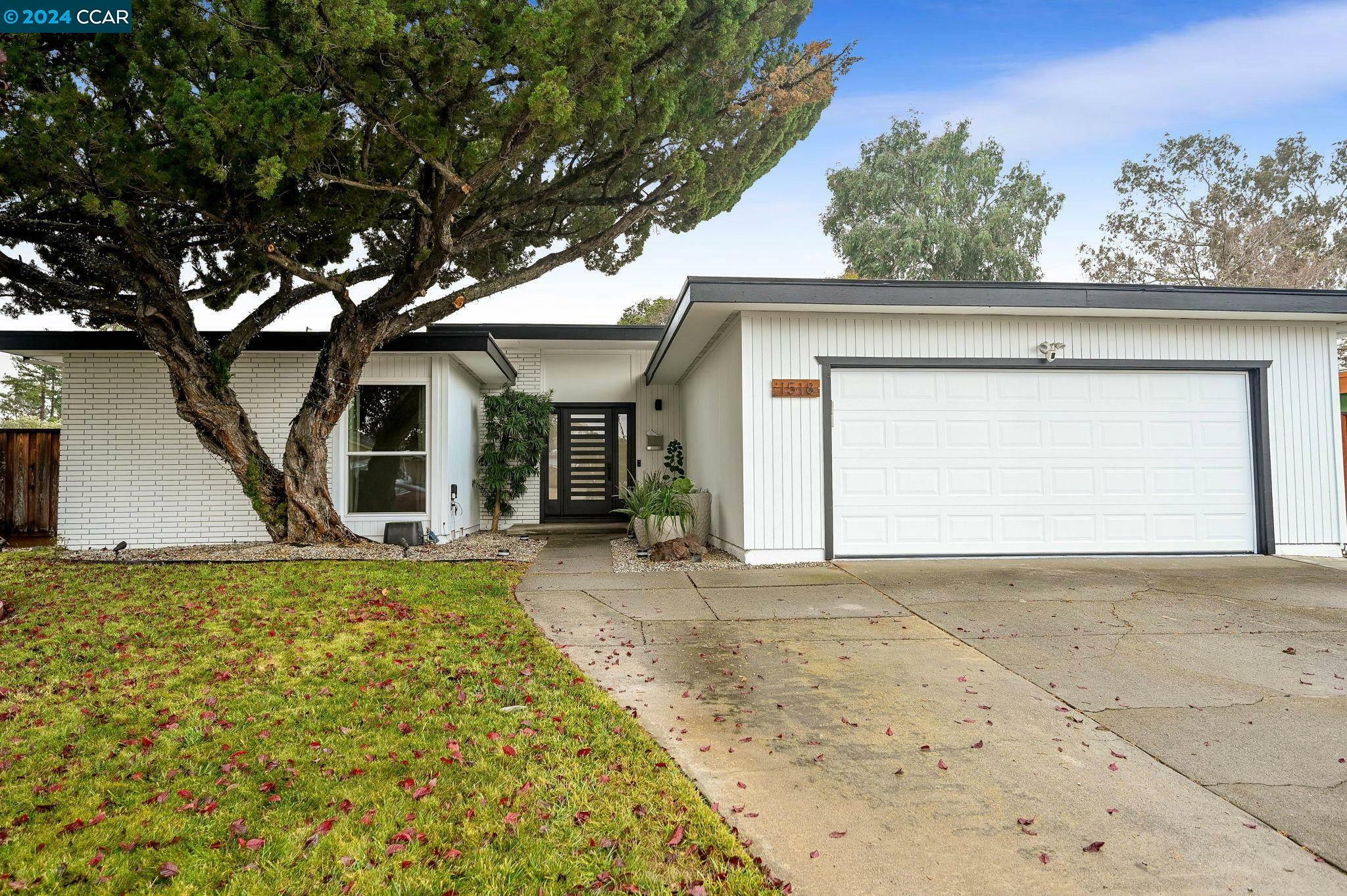 Property Photo:  1518 Heather Ln  CA 94551 