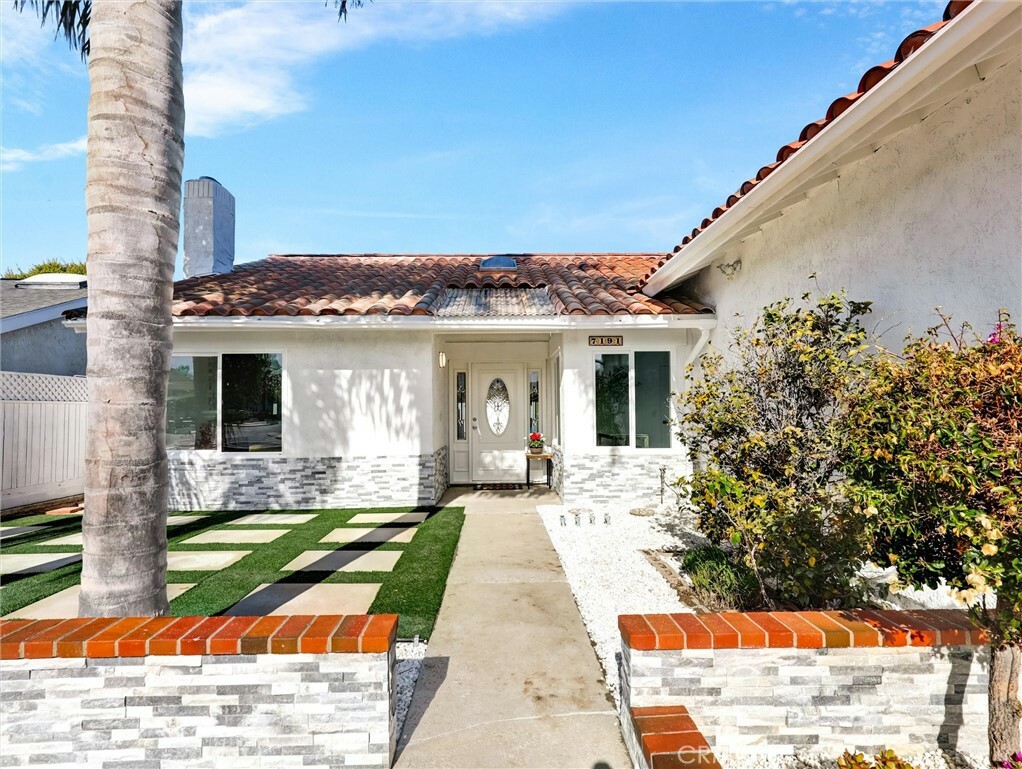 Property Photo:  7191 Sunbreeze Drive  CA 92647 