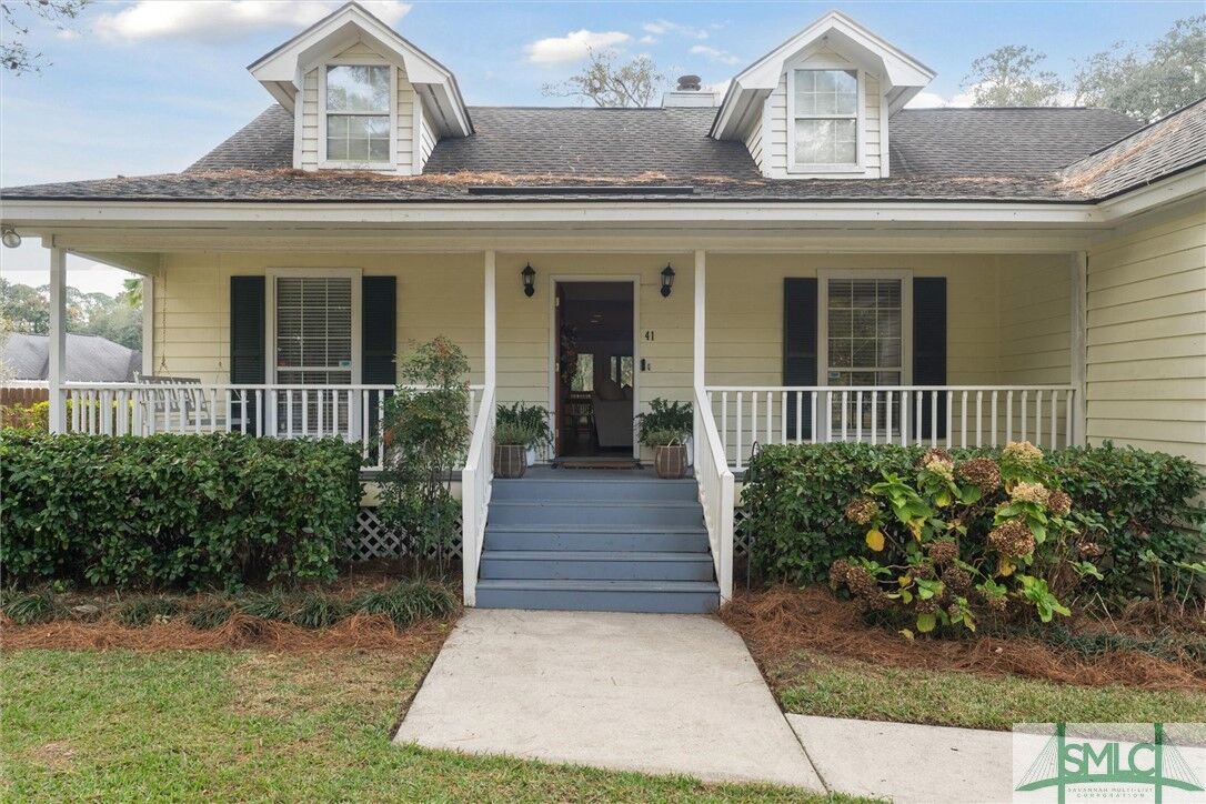 Property Photo: 41 E Deerwood Road GA 31410