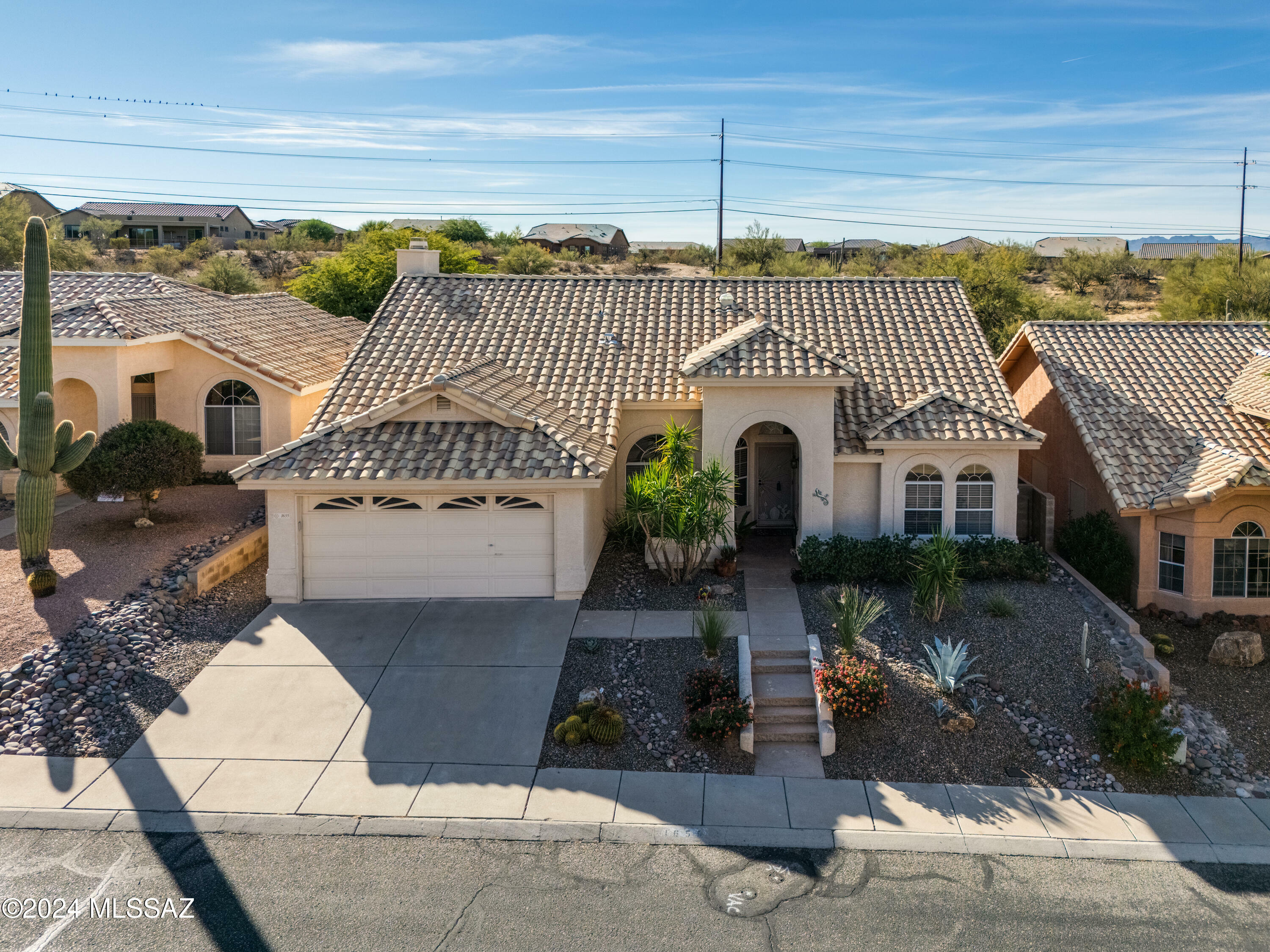 Property Photo:  1655 W Sunridge Drive  AZ 85704 