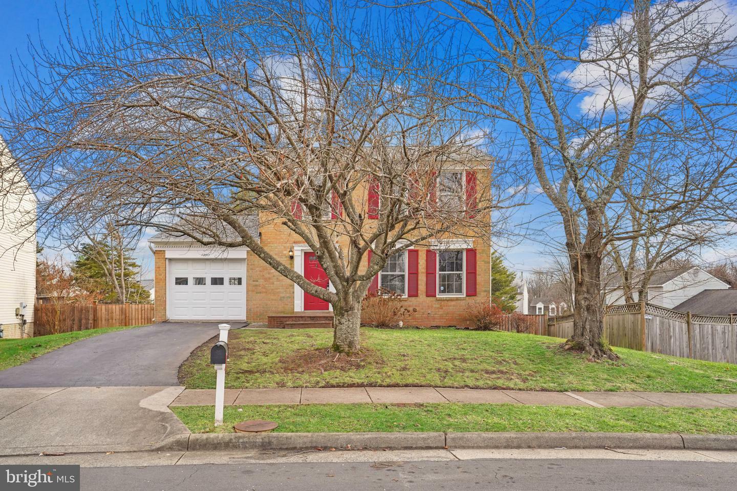 Property Photo:  13511 Chevy Chase Court  VA 20151 