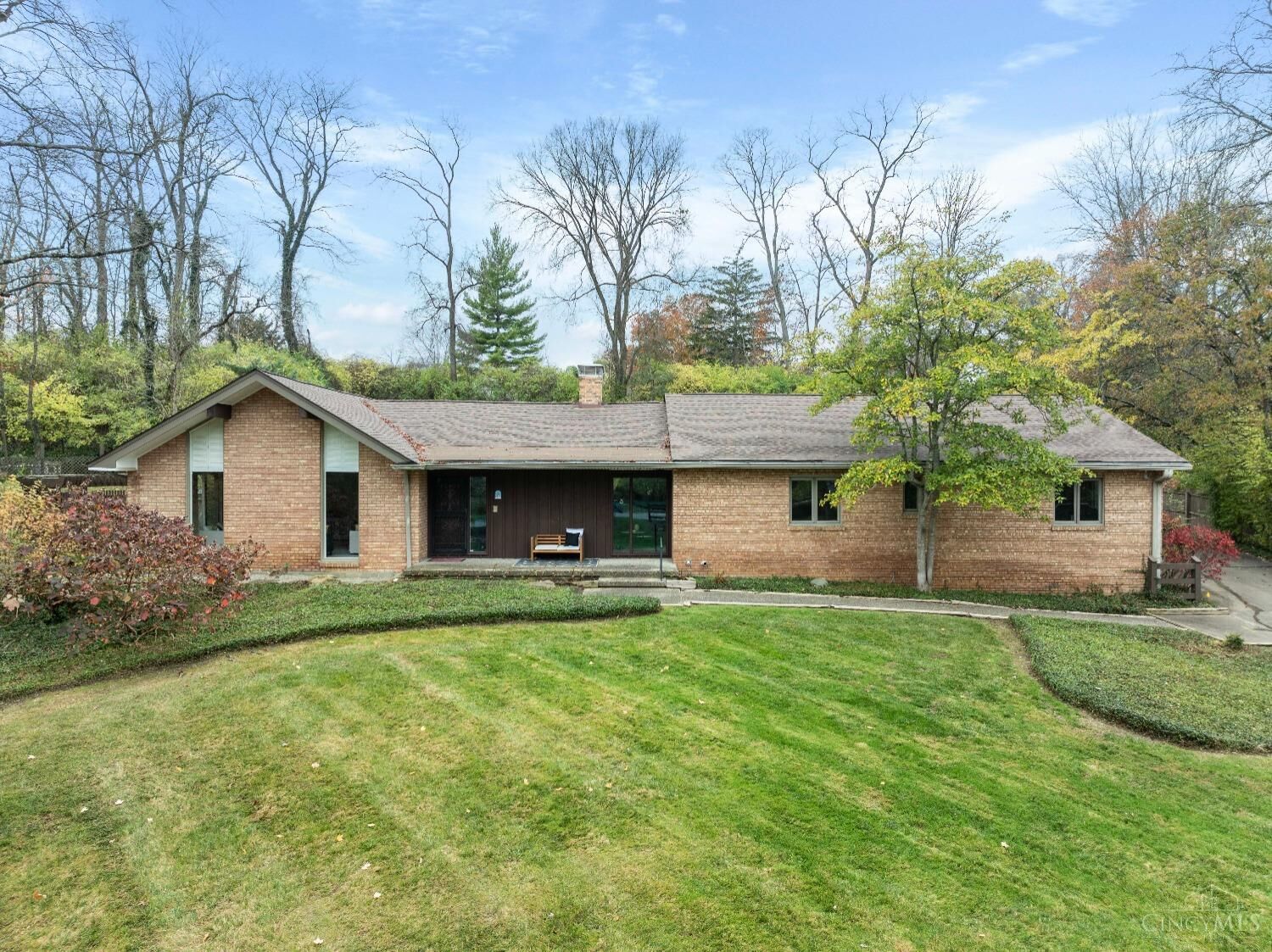 Property Photo: 8791 Hollyhock Drive OH 45231