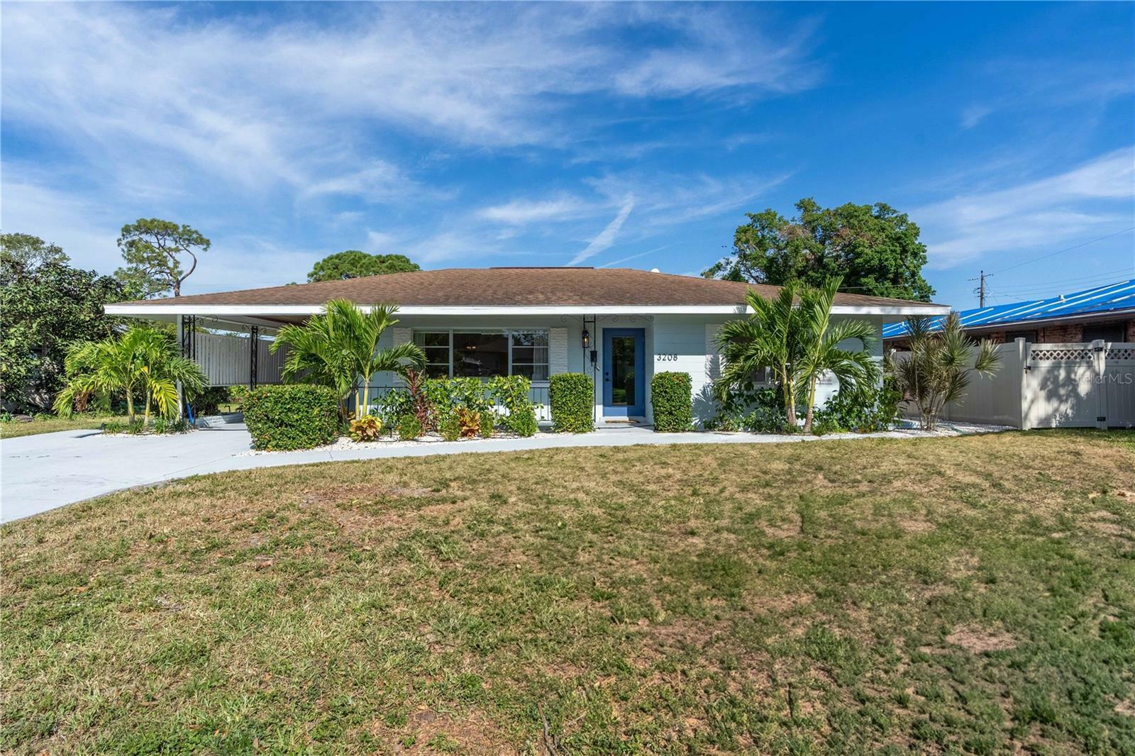 Property Photo:  3208 18th Ave W  FL 34205 