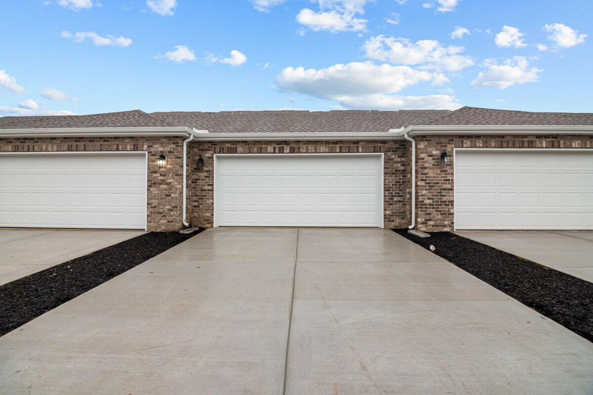 Property Photo:  2900 Suzanne Landon Drive C5  TN 37130 