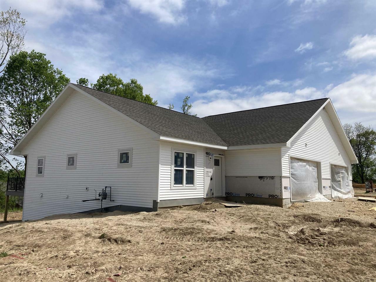 Property Photo: 1064 Armida Court WI 53959