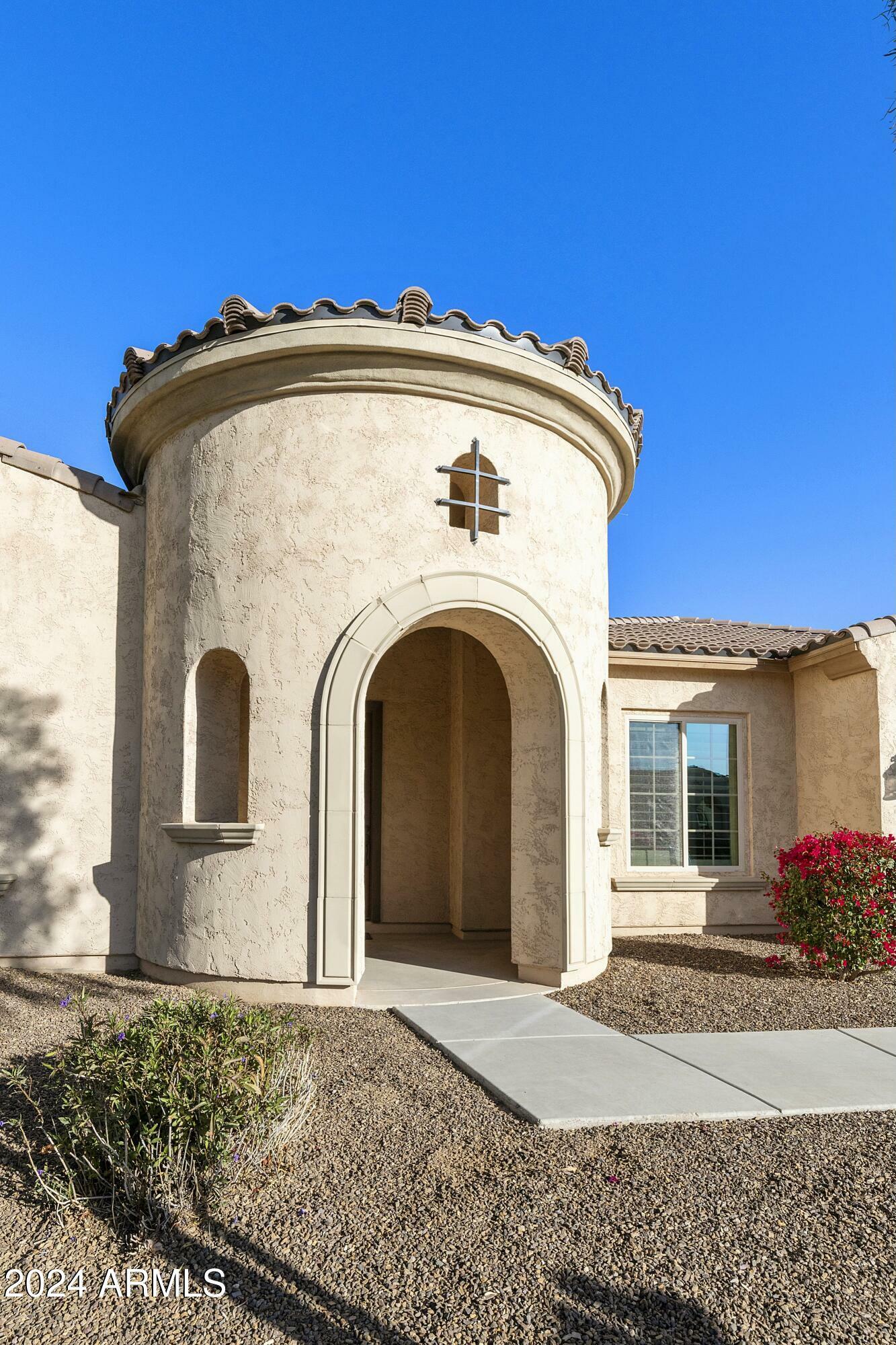 Property Photo:  3114 E Wildhorse Court  AZ 85297 