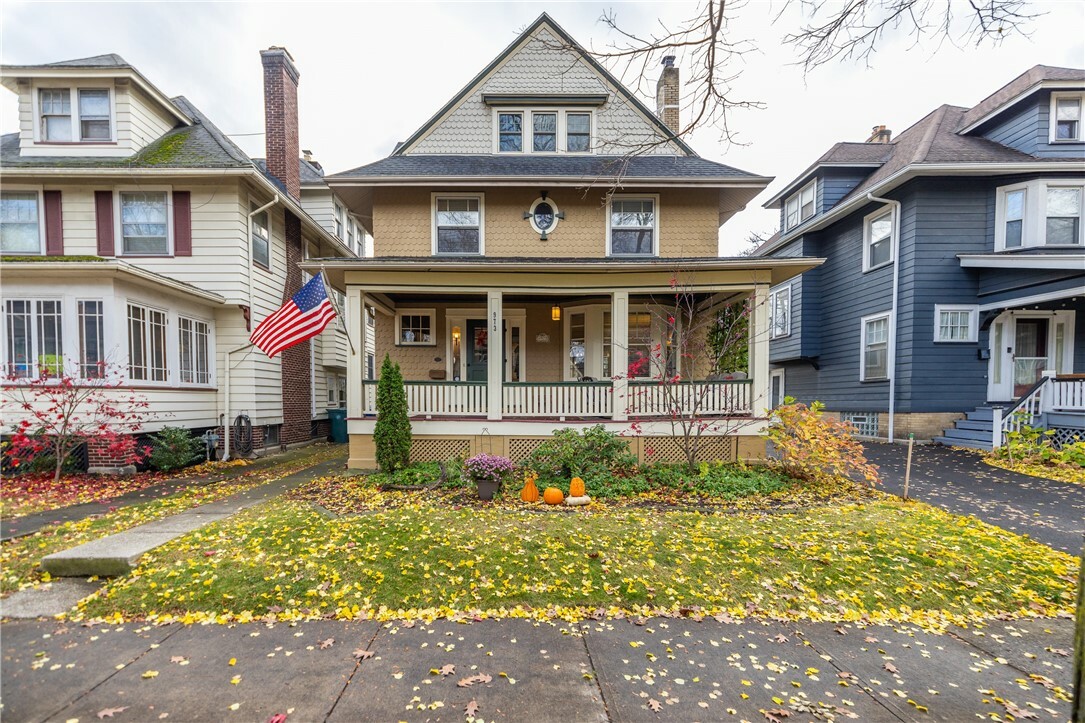 Property Photo:  973 Harvard Street  NY 14610 