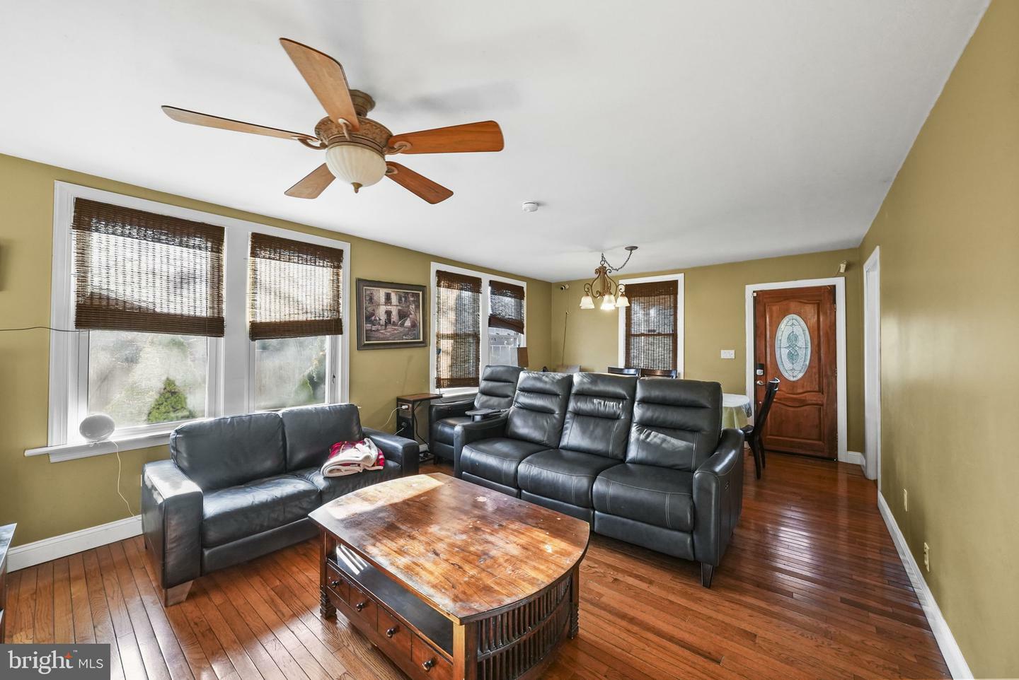 Property Photo:  3 Myrtle Avenue  NJ 08505 