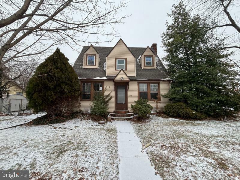 Property Photo:  330 Hazel Avenue  NJ 08075 