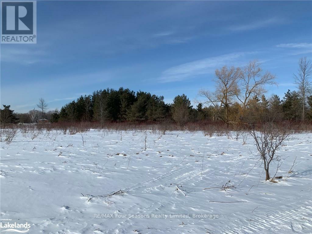 Property Photo:  6762 33/34 Nottawasaga Sideroad  ON L0M 1P0 