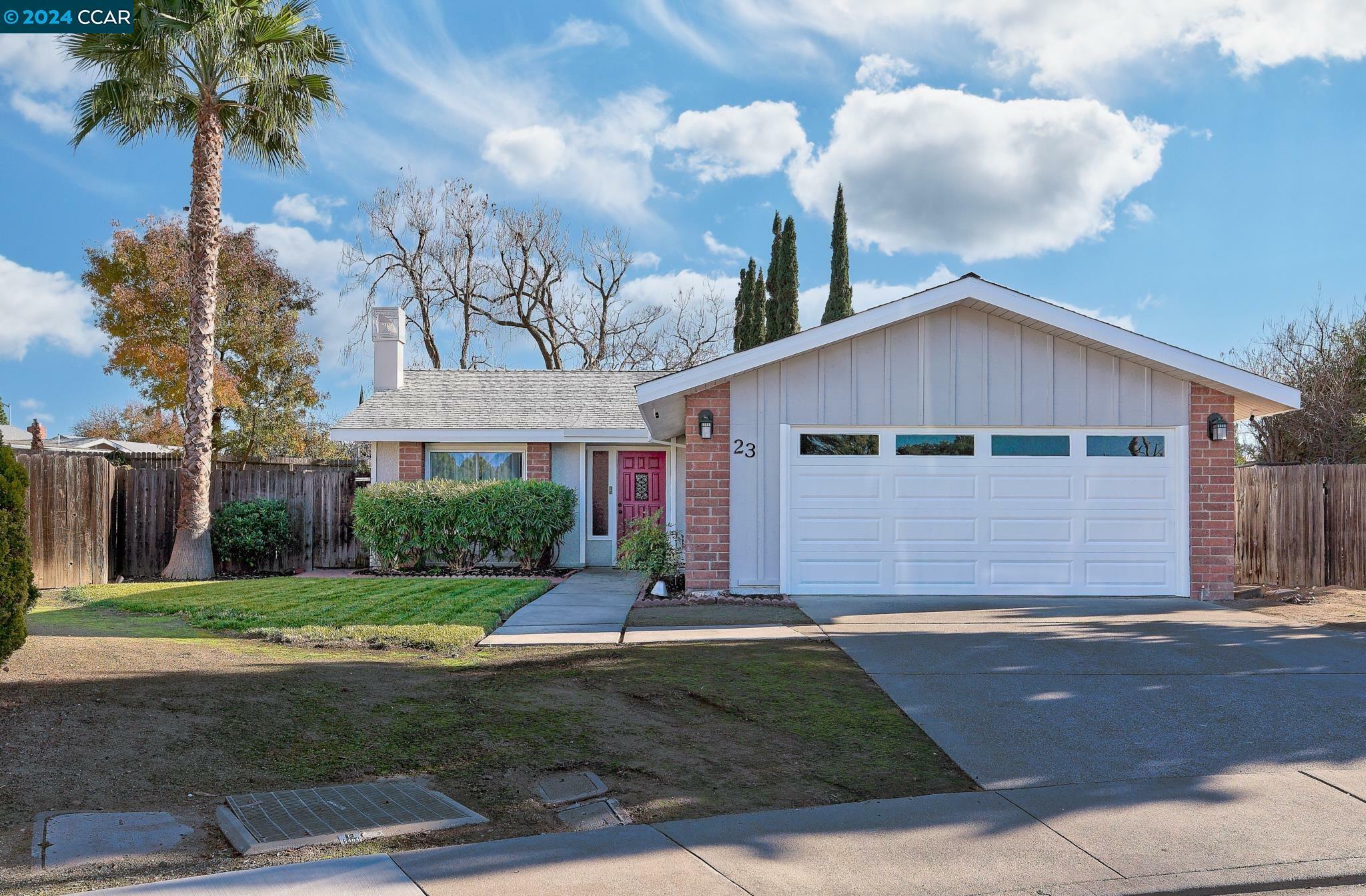 Property Photo:  23 Rossmoor Ct  CA 94565 