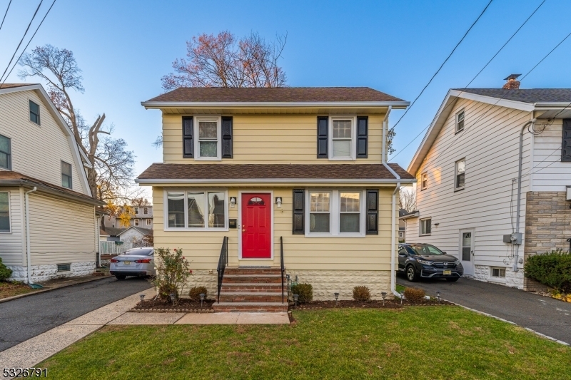 Property Photo:  952 Arnet Ave  NJ 07083 