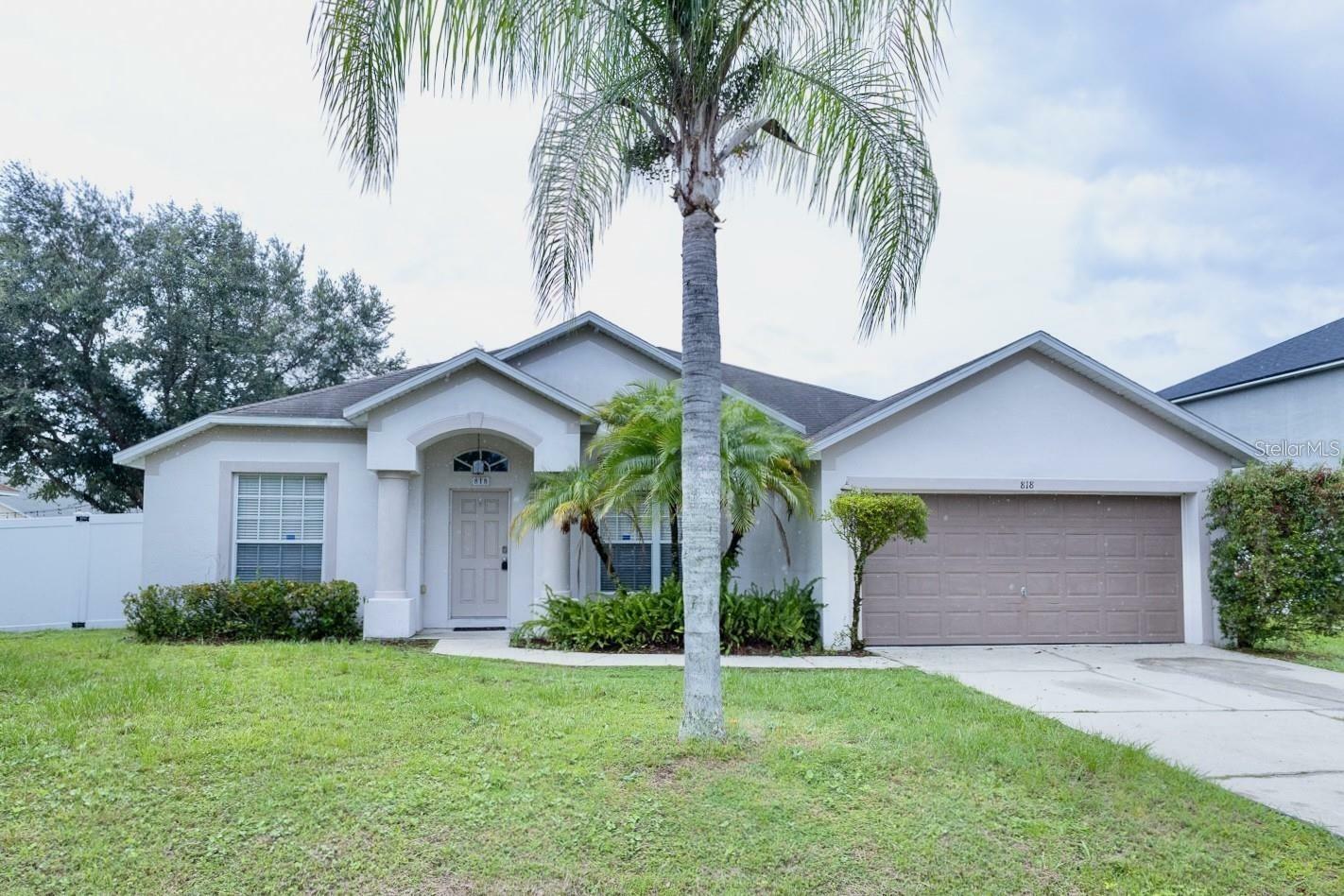 Property Photo: 818 Carrousel Lane FL 34759