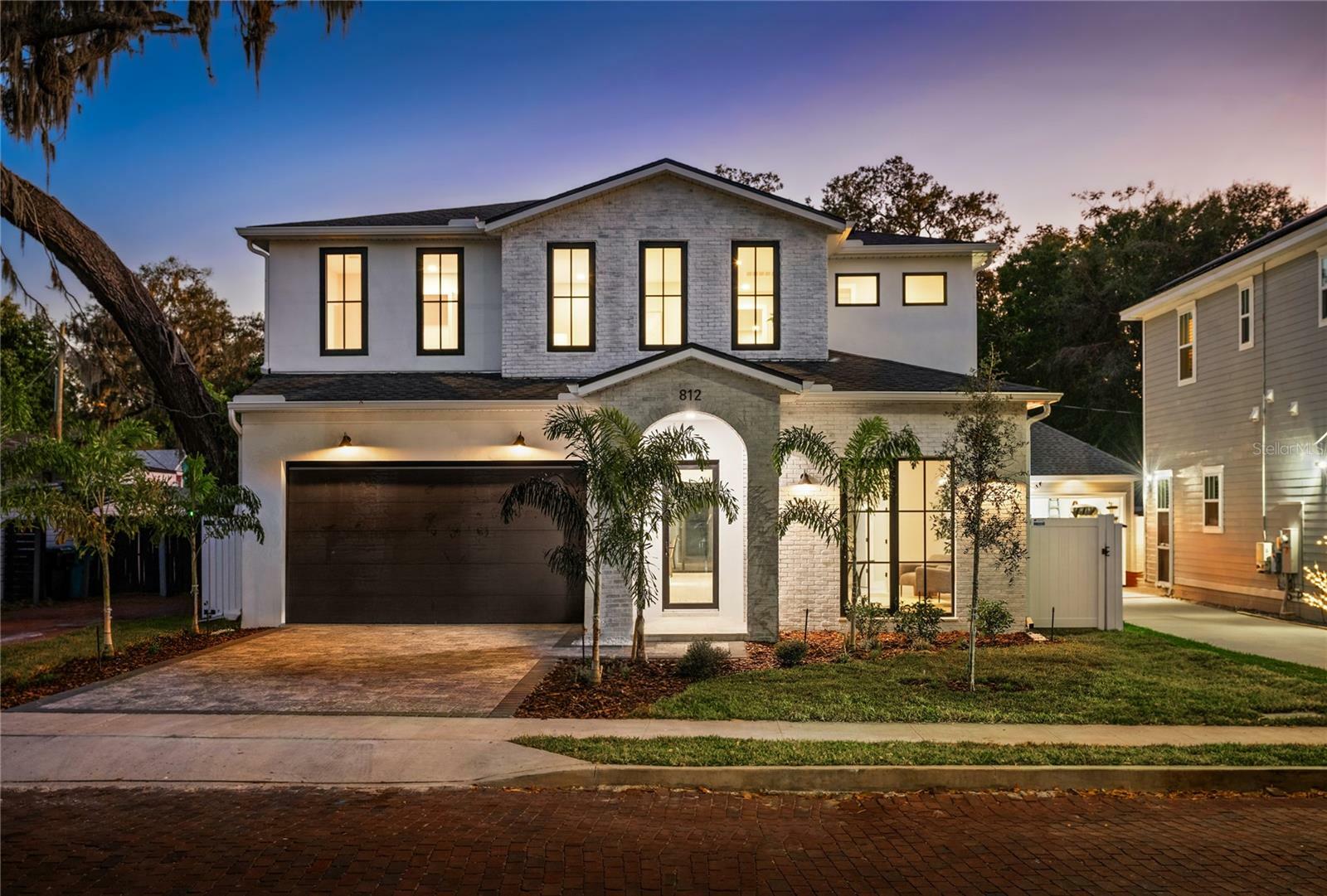 Property Photo:  812 Montana Street  FL 32803 