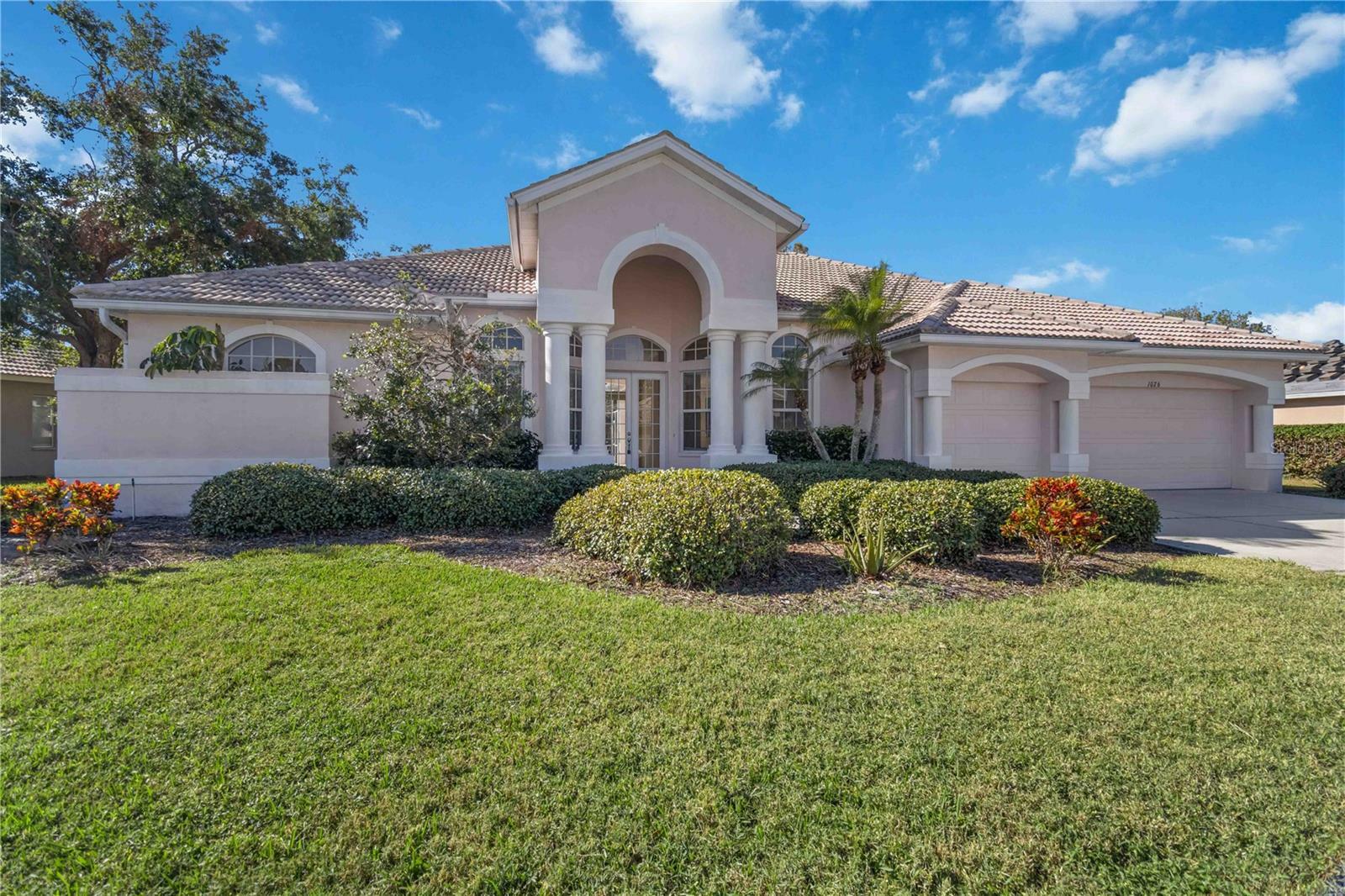 Property Photo:  1076 Mallard Marsh Drive  FL 34229 