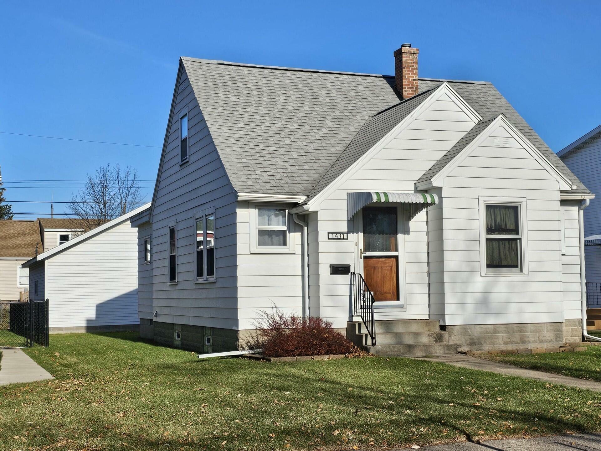 1431 Travis St  La Crosse WI 54601 photo