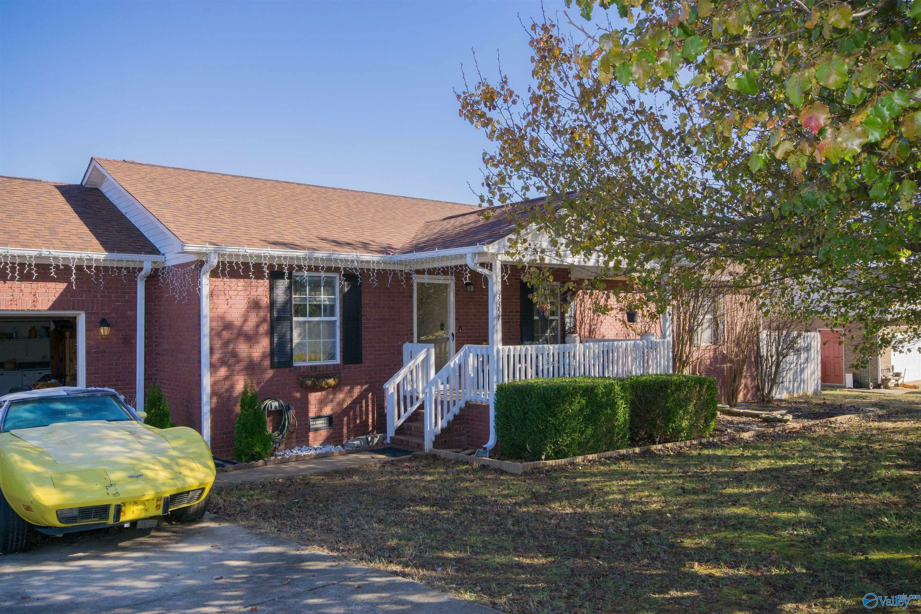 Property Photo:  3357 Maysville Road  AL 35811 