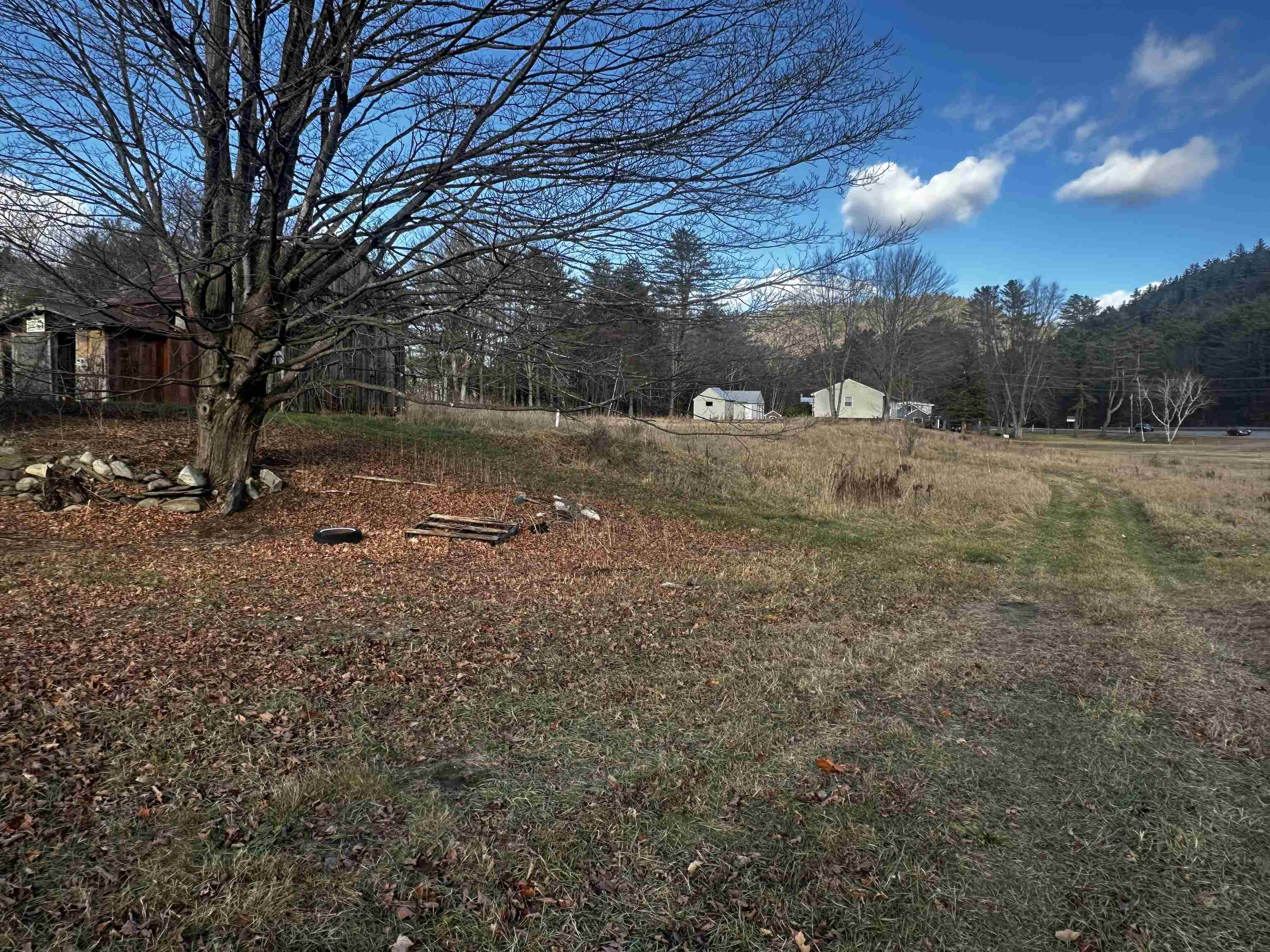 Property Photo:  2520 Vt Route 106  VT 05151 