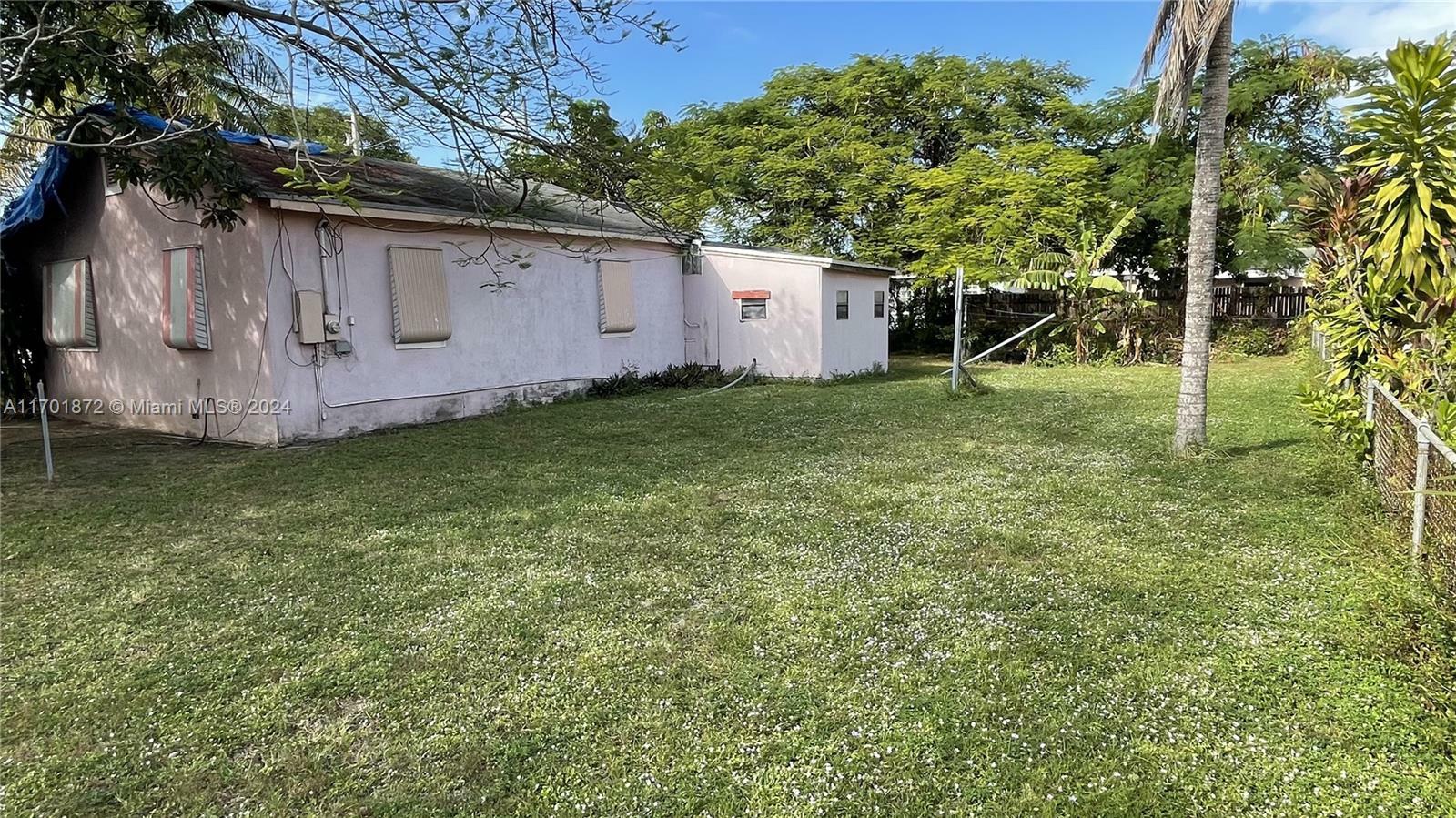 Property Photo:  17301 NE 4th Ave  FL 33162 