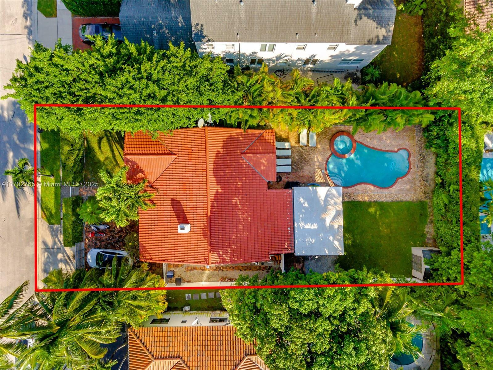 Property Photo: 108 2nd Dilido Ter FL 33139