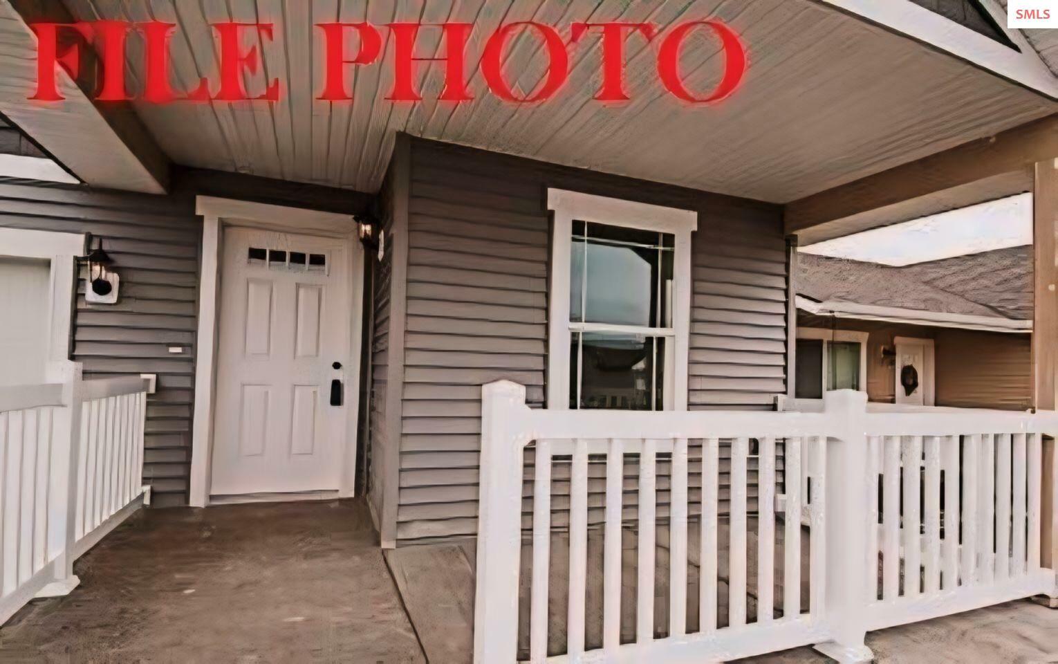 Property Photo:  1136 Jersey St  ID 83864 