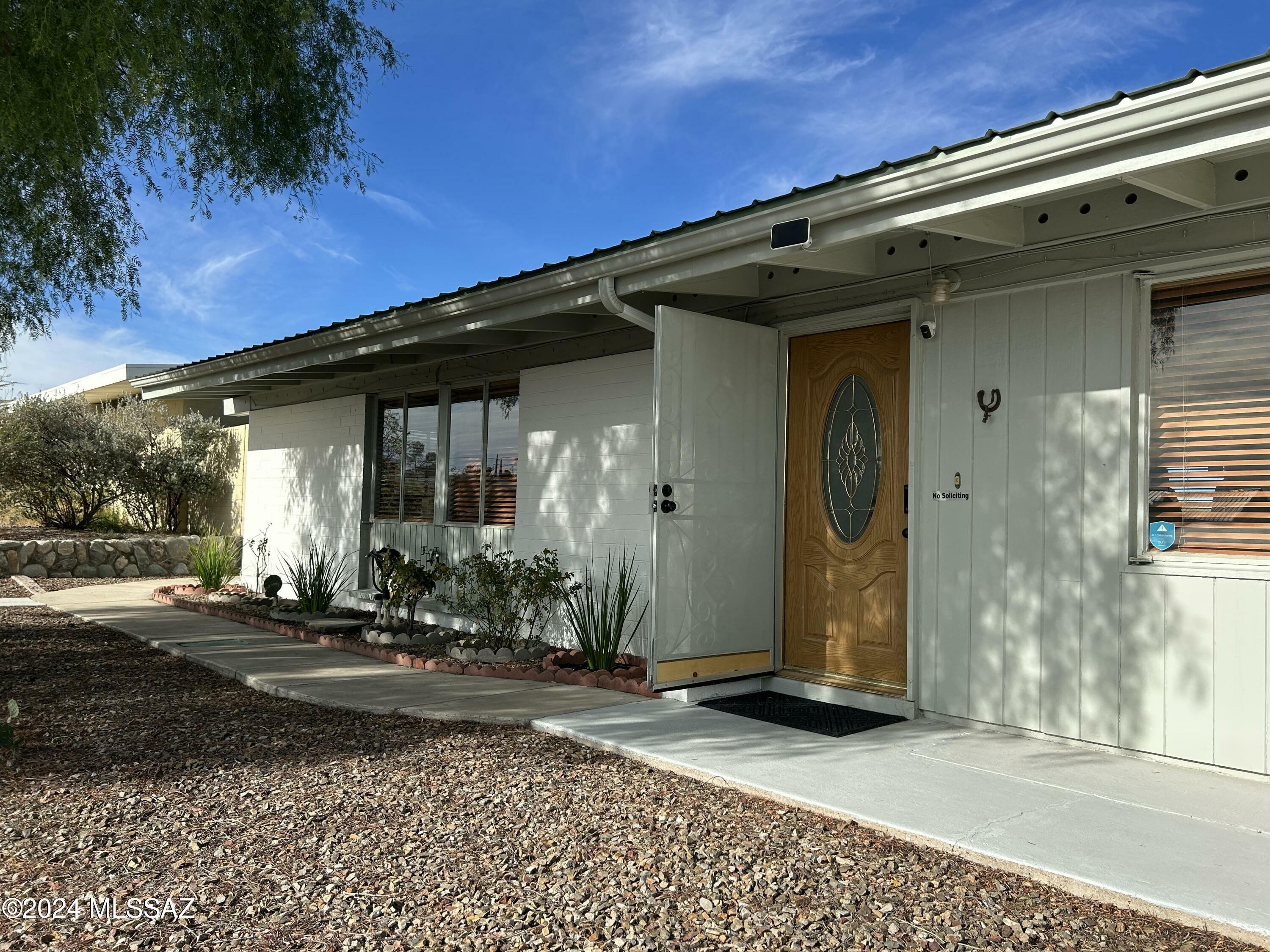 Property Photo:  920 W 6th Avenue  AZ 85631 