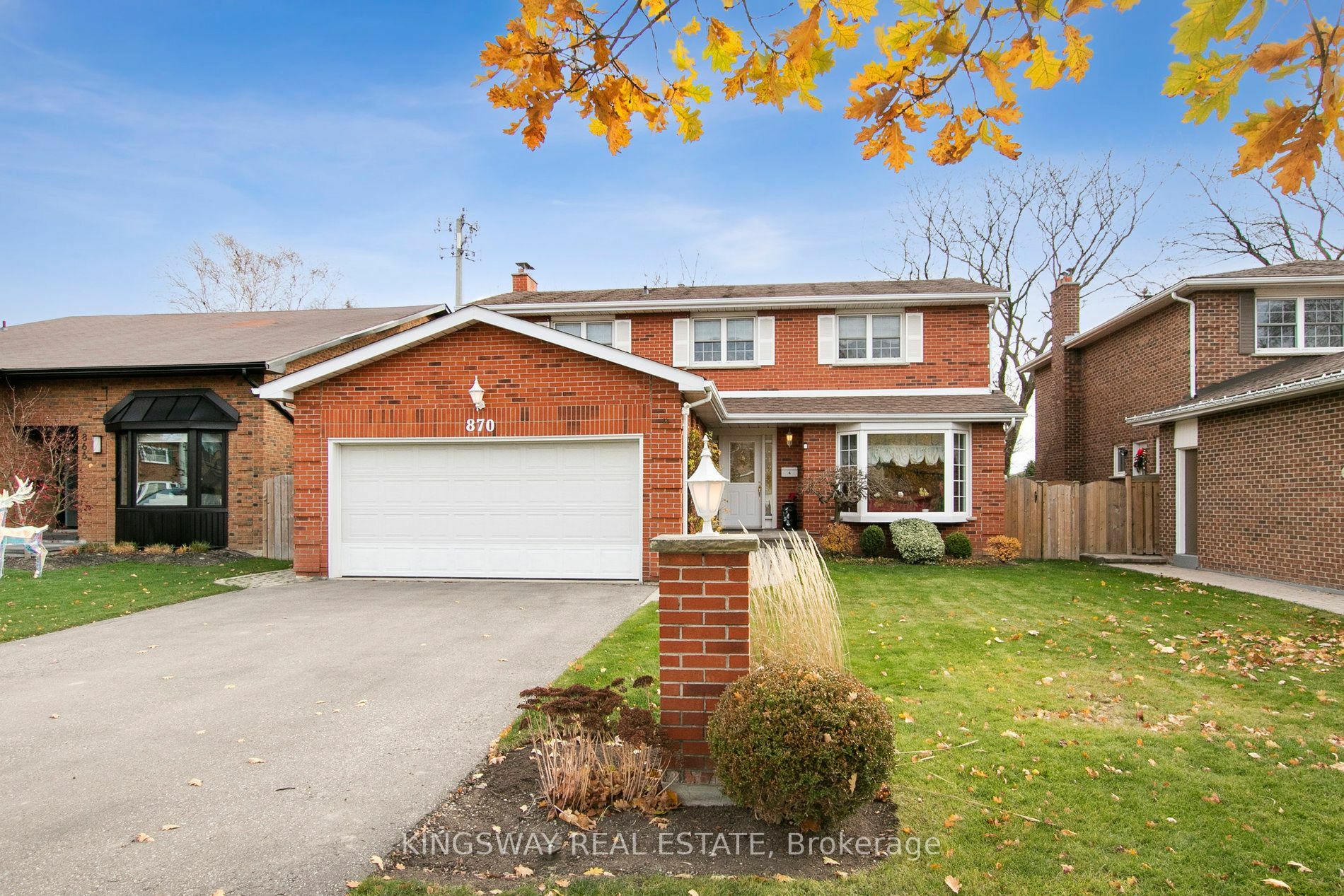 870 Chippenham Dr  Mississauga ON L5H 3S7 photo