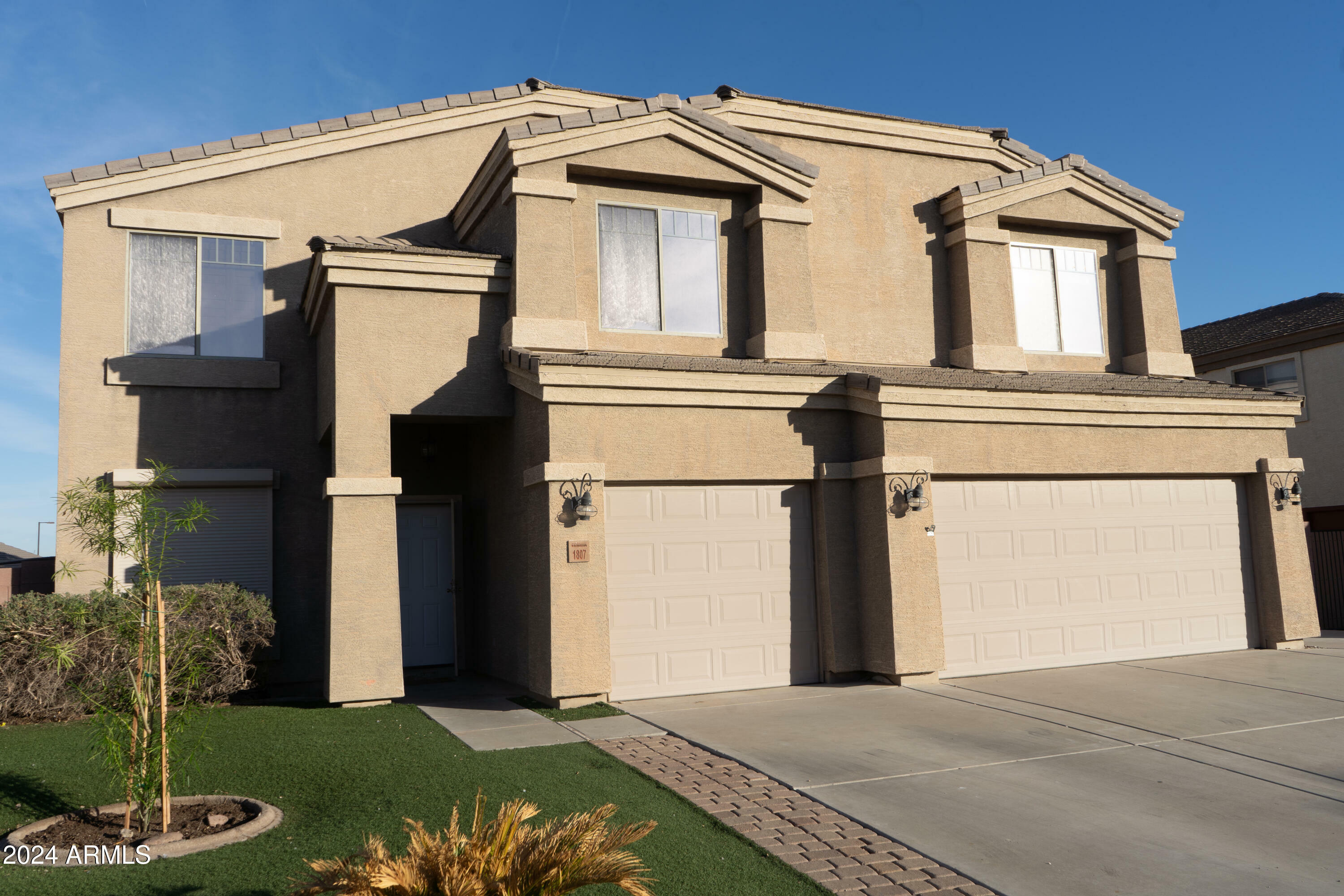 Property Photo: 1807 S 234th Lane AZ 85326