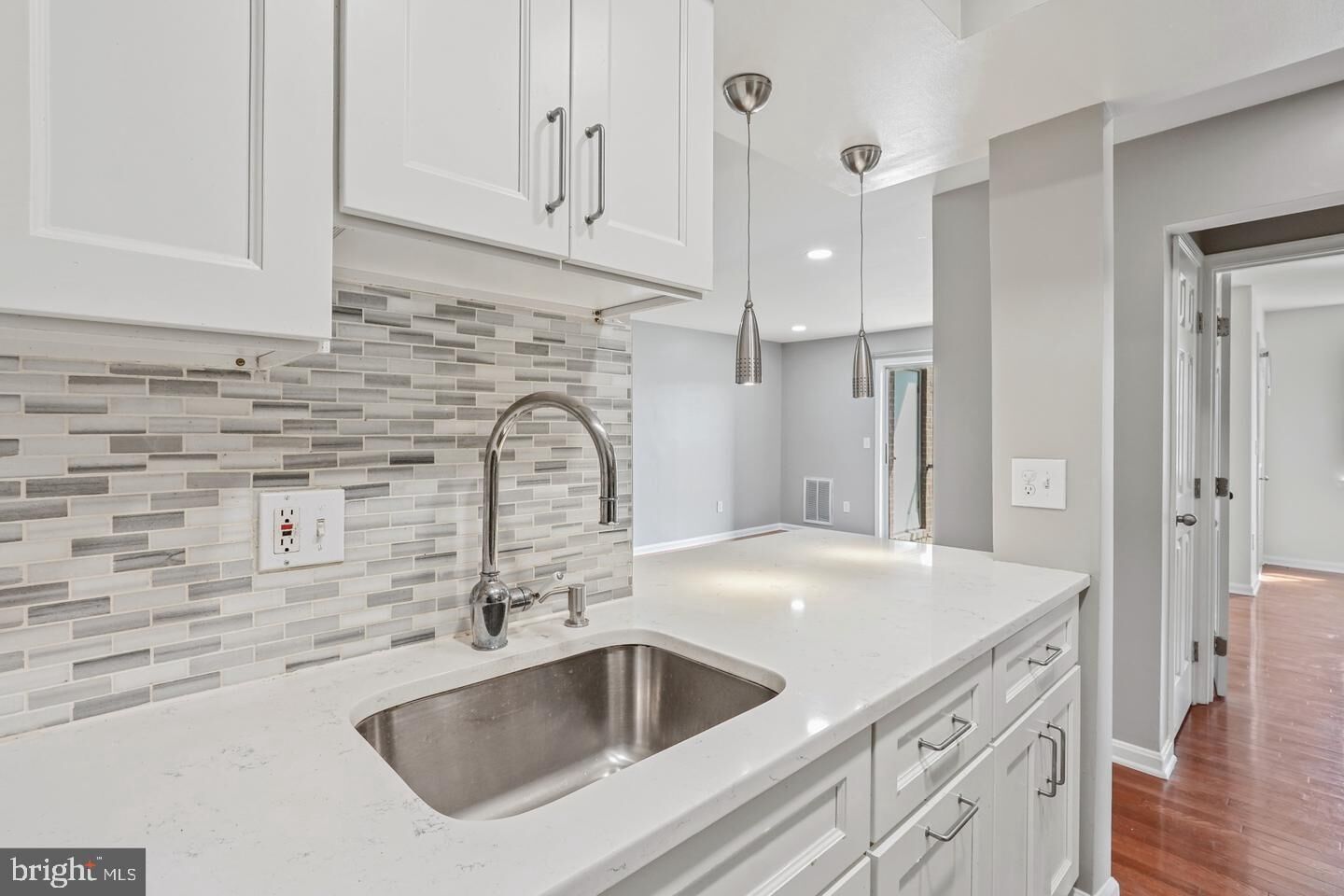 Property Photo: 14807 Rydell Road 203 VA 20121