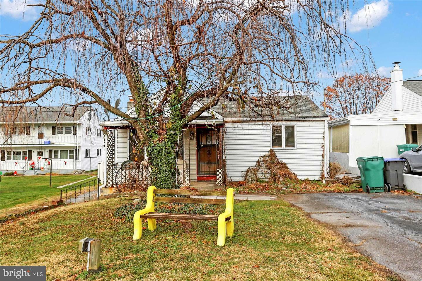 Property Photo:  40 Valley Street  PA 17013 