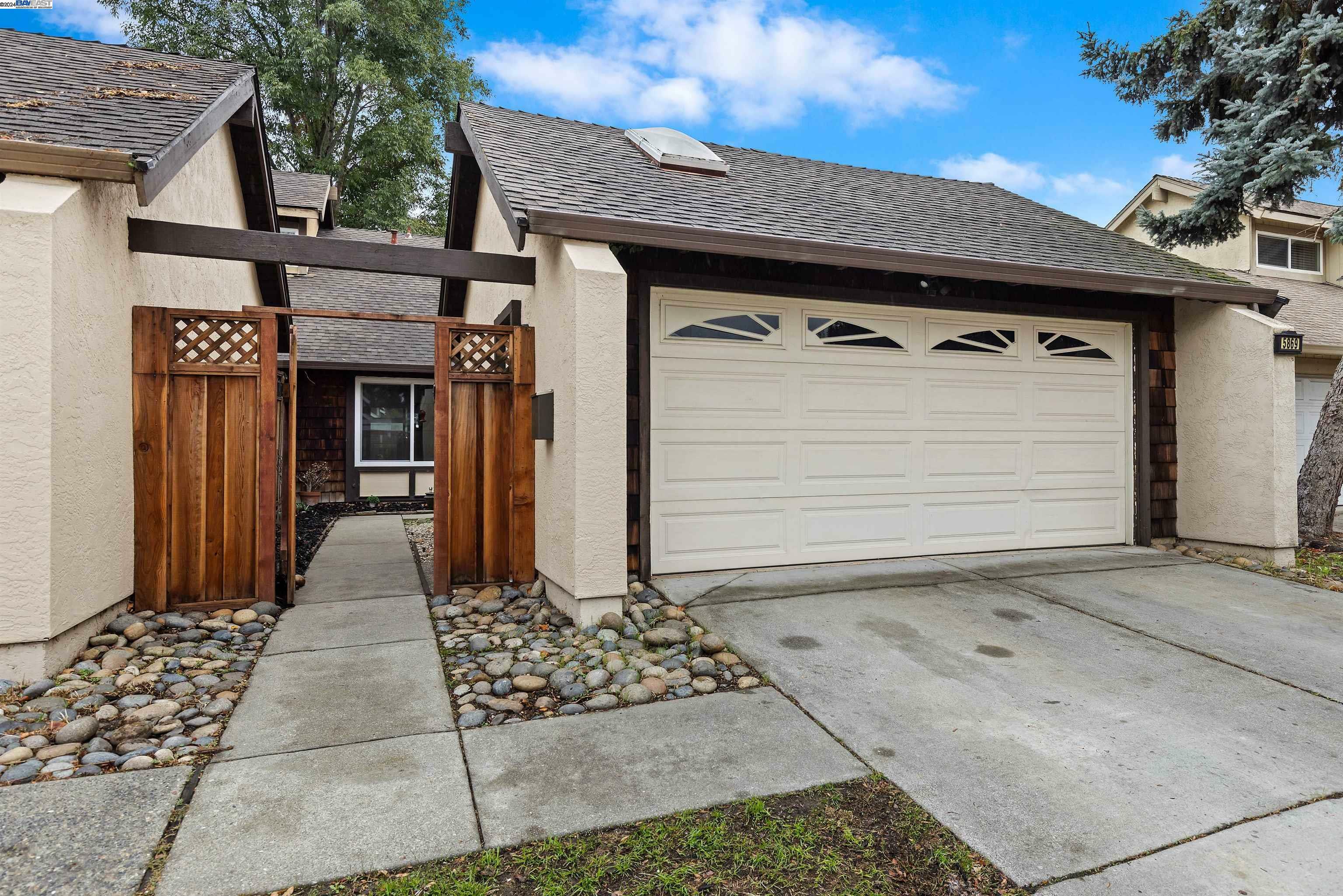 Property Photo:  5869 Northway Rd  CA 94566 